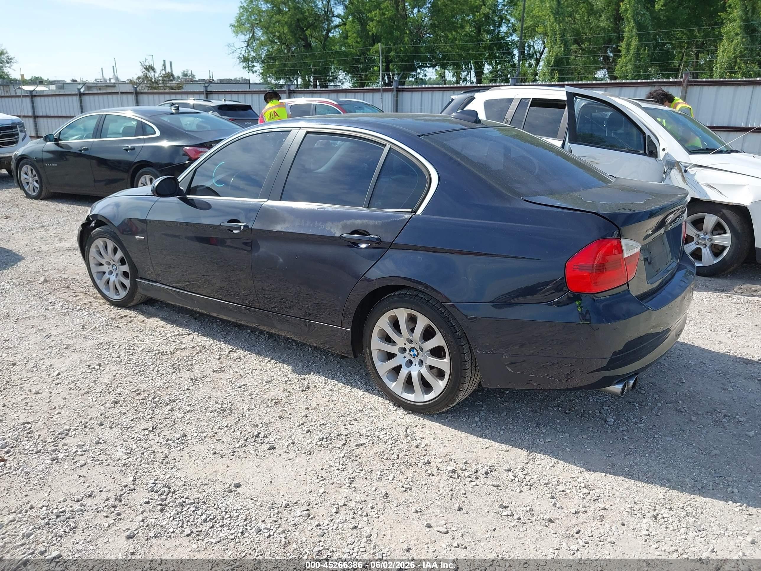 2006 Bmw 330i   Blue vin: WBAVB33556KR76178