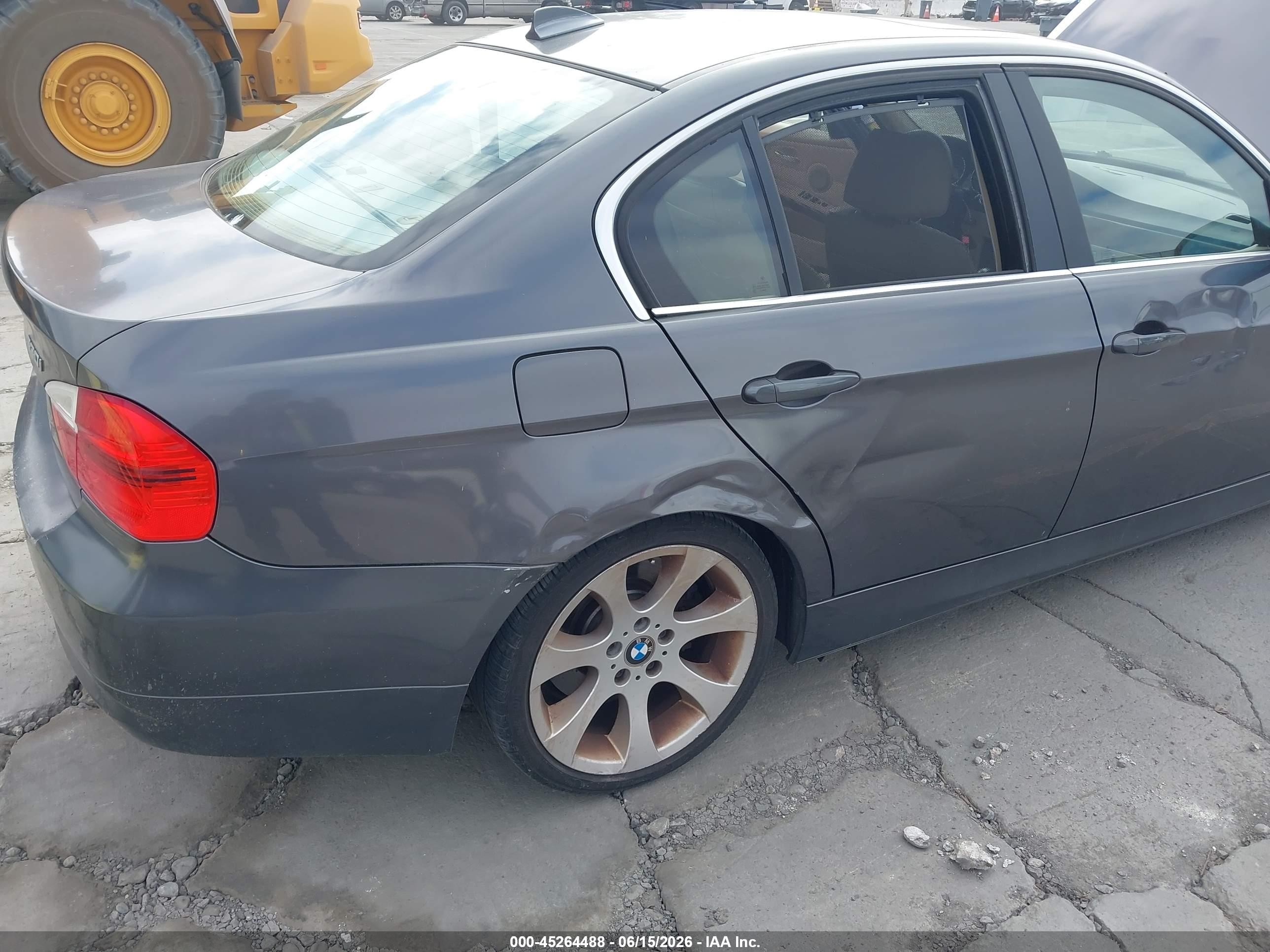 2006 Bmw 330i   Gray vin: WBAVB335X6KR77357
