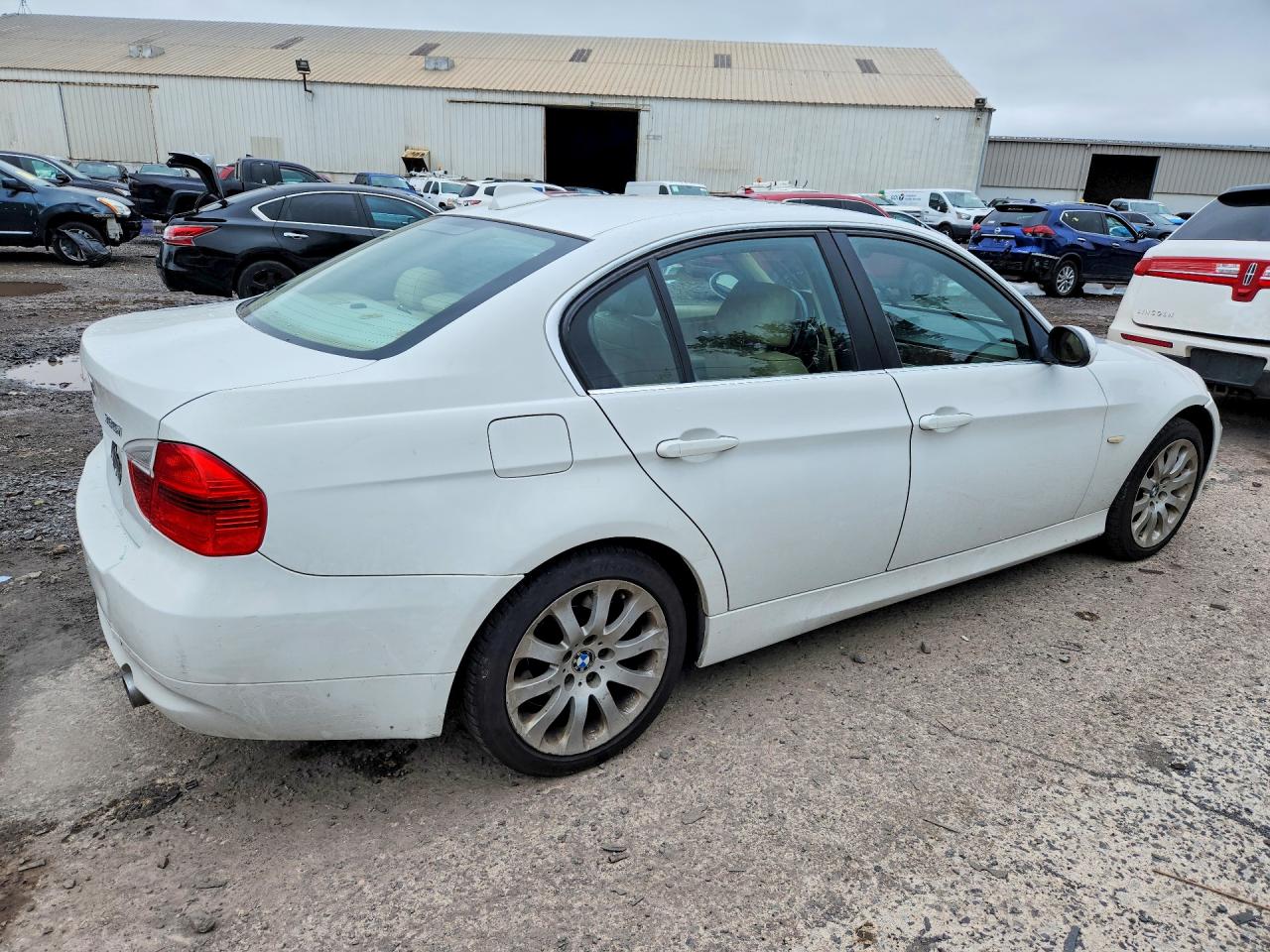 2007 Bmw 335 I White vin: WBAVB73507KY61724