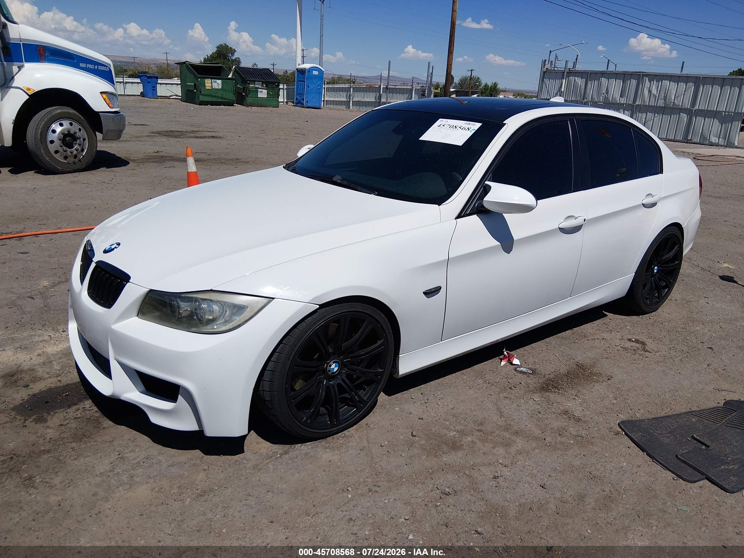 2008 Bmw 335i   White vin: WBAVB73508VH24088
