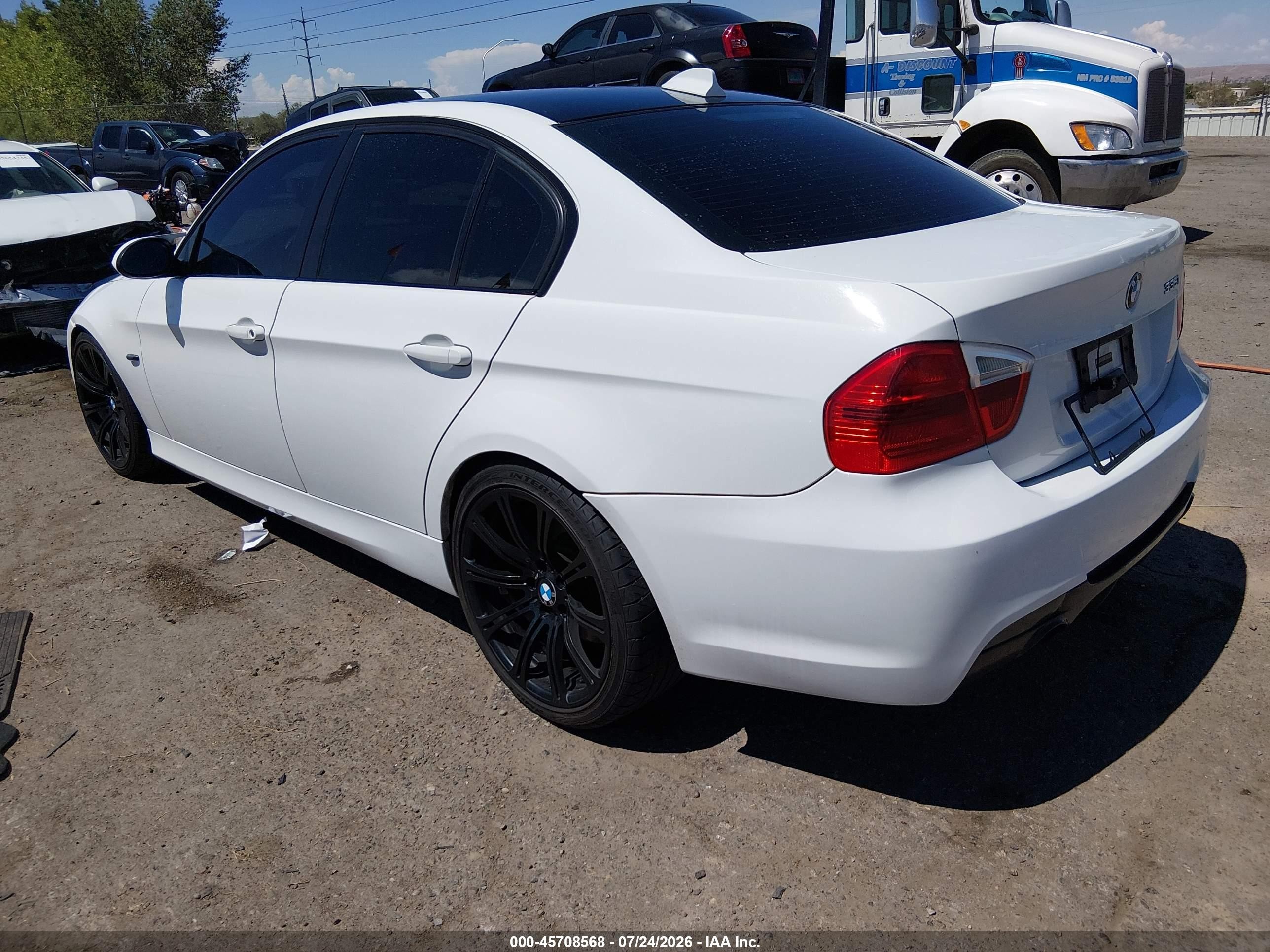 2008 Bmw 335i   White vin: WBAVB73508VH24088