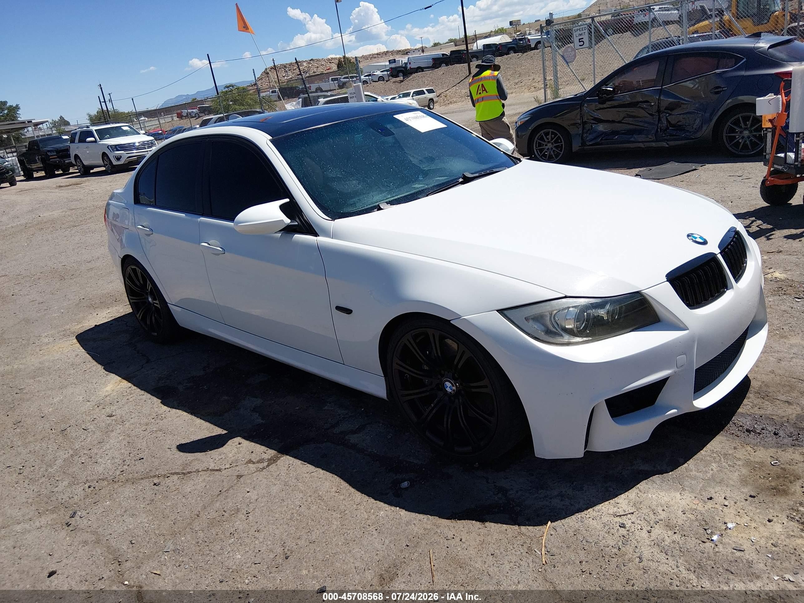 2008 Bmw 335i   White vin: WBAVB73508VH24088
