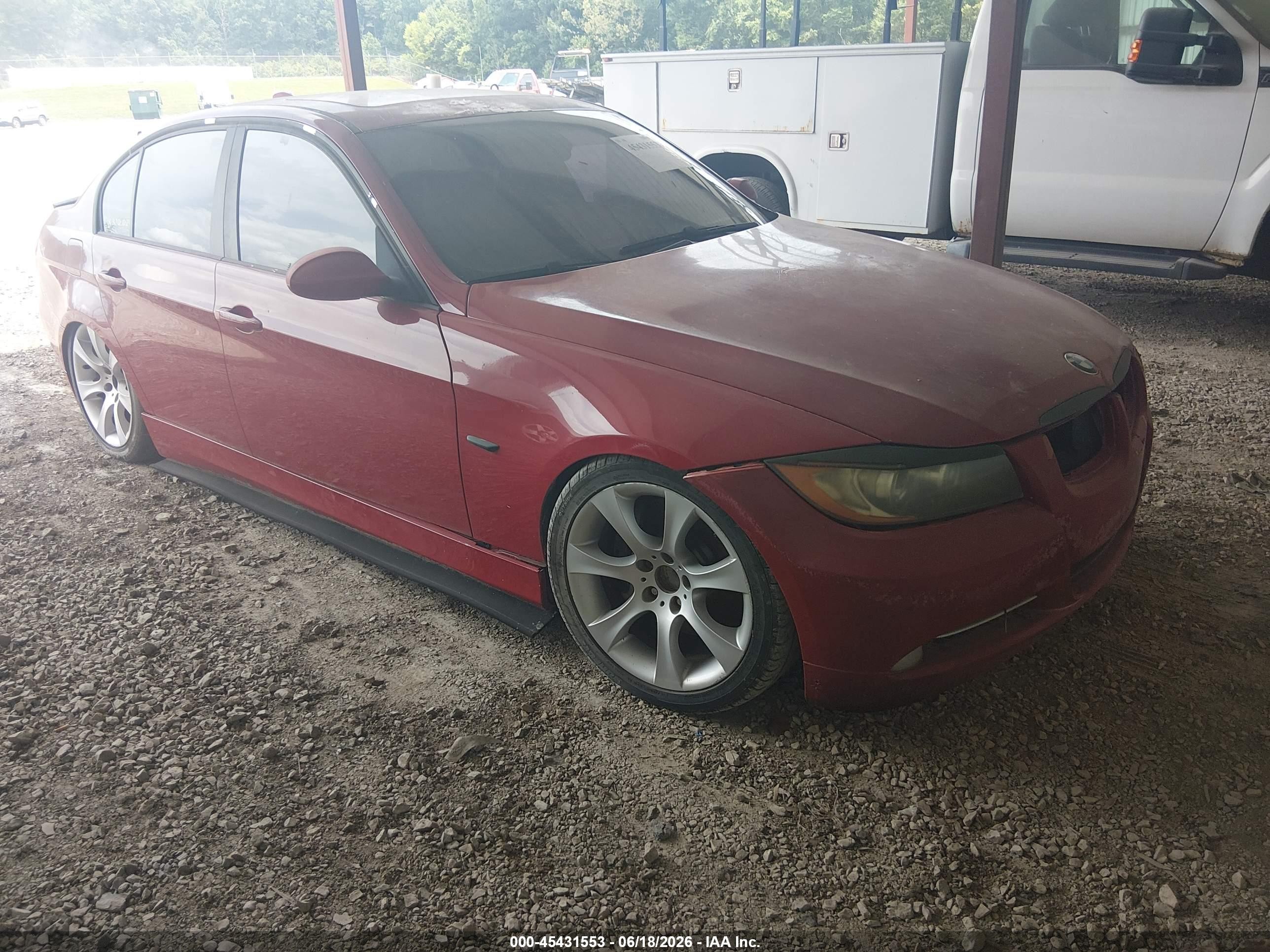 2008 Bmw 335i   Red vin: WBAVB73518VH26304