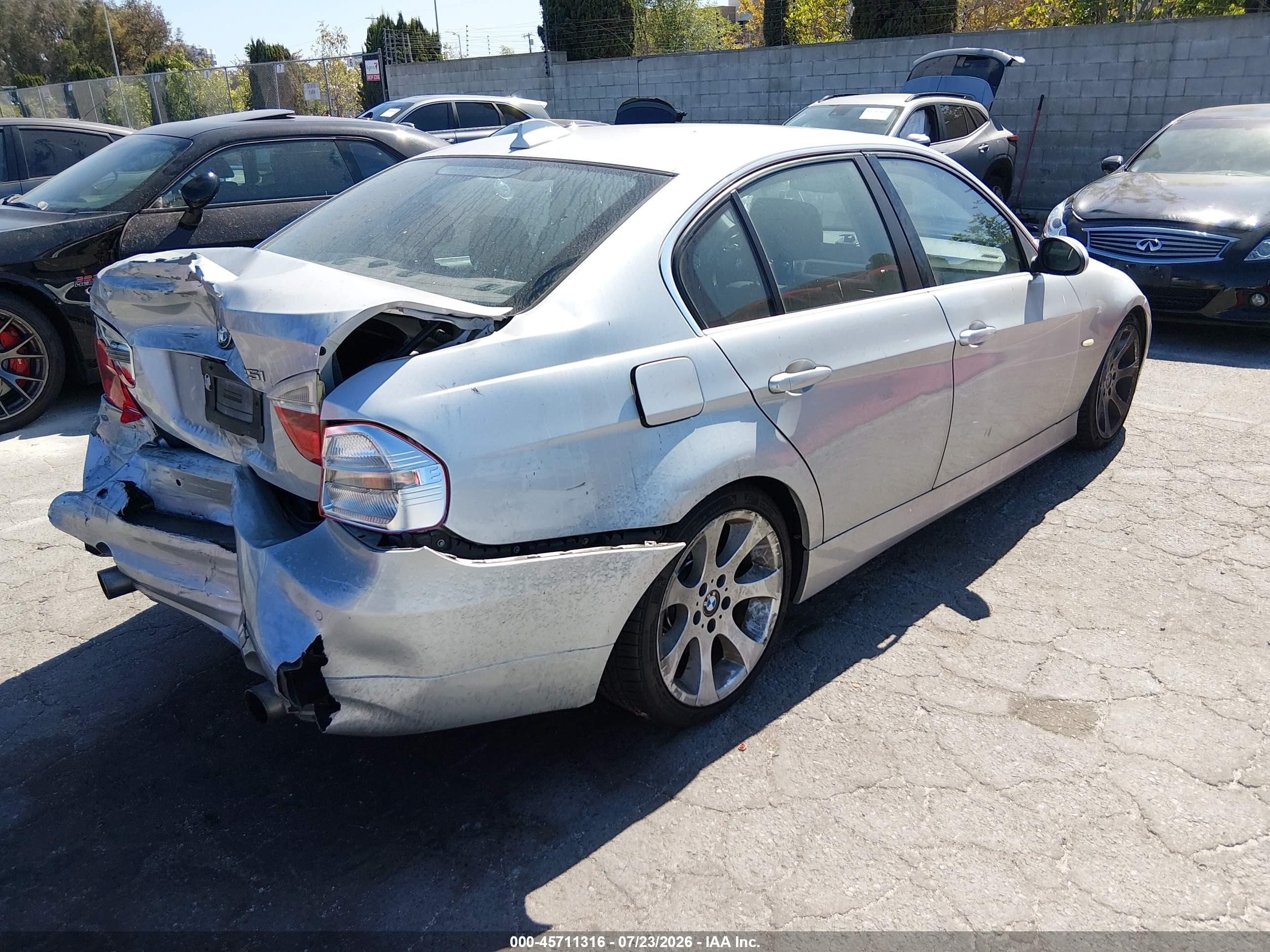 2007 Bmw 335i   Silver vin: WBAVB73527KY60803