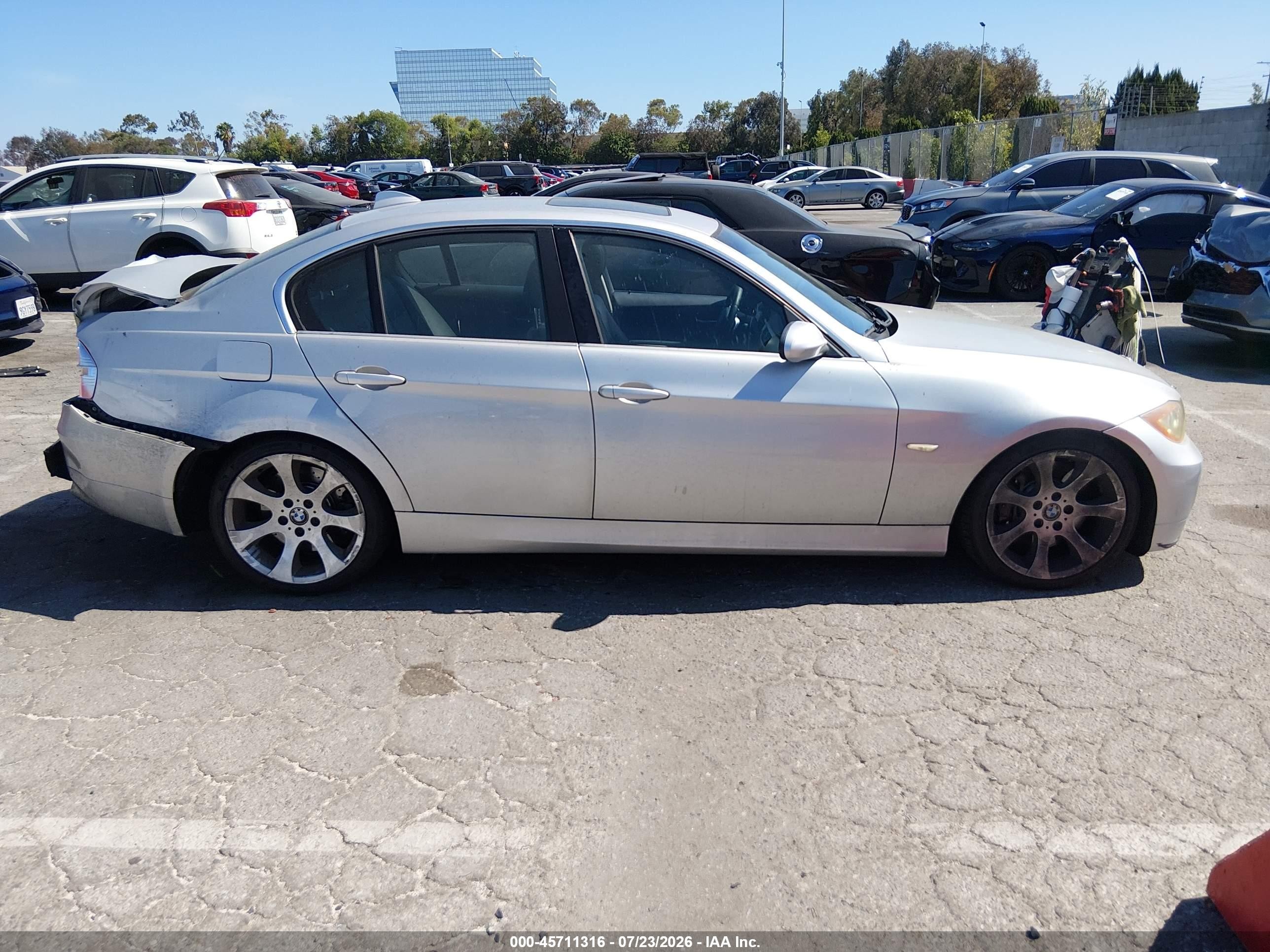 2007 Bmw 335i   Silver vin: WBAVB73527KY60803