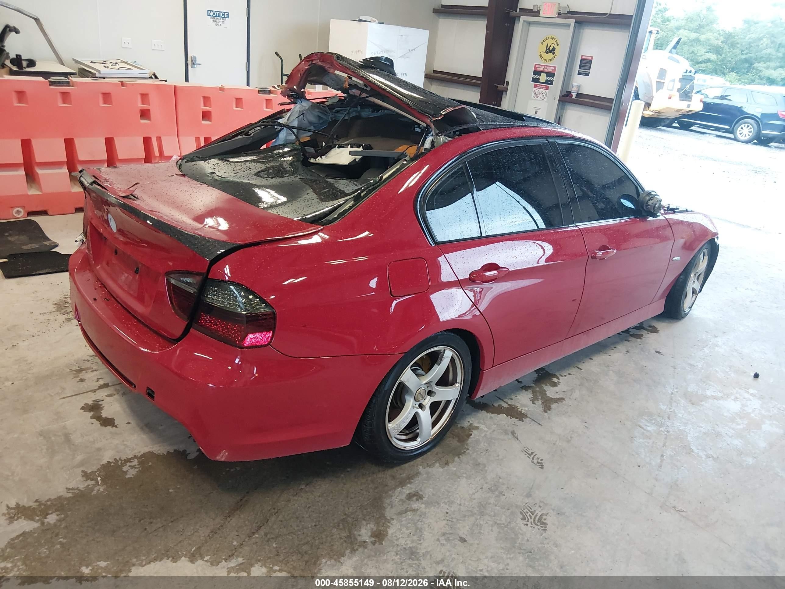 2007 Bmw 335i   Красный vin: WBAVB73537VF51648