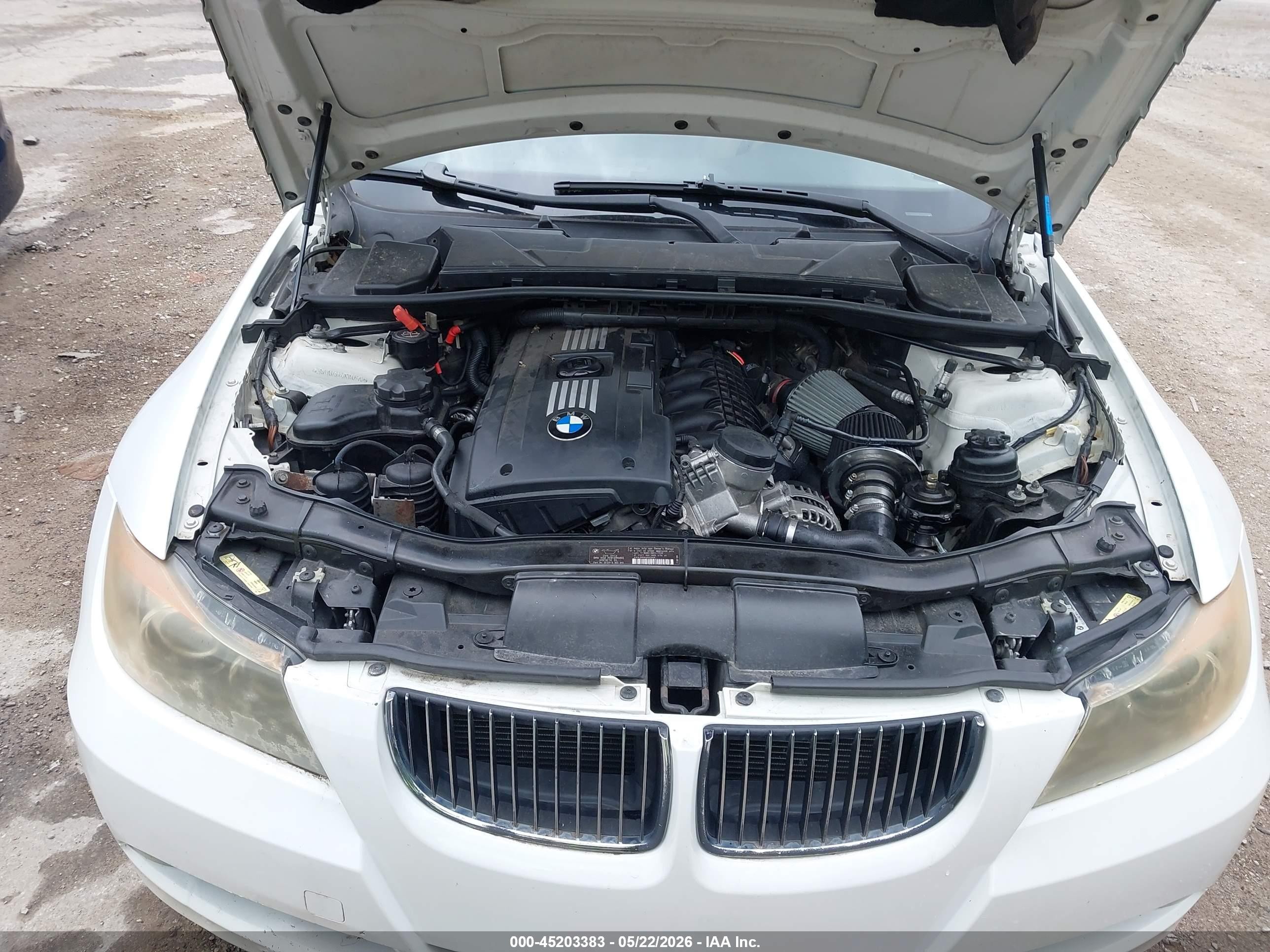 2007 Bmw 335i   White vin: WBAVB73557KY60570
