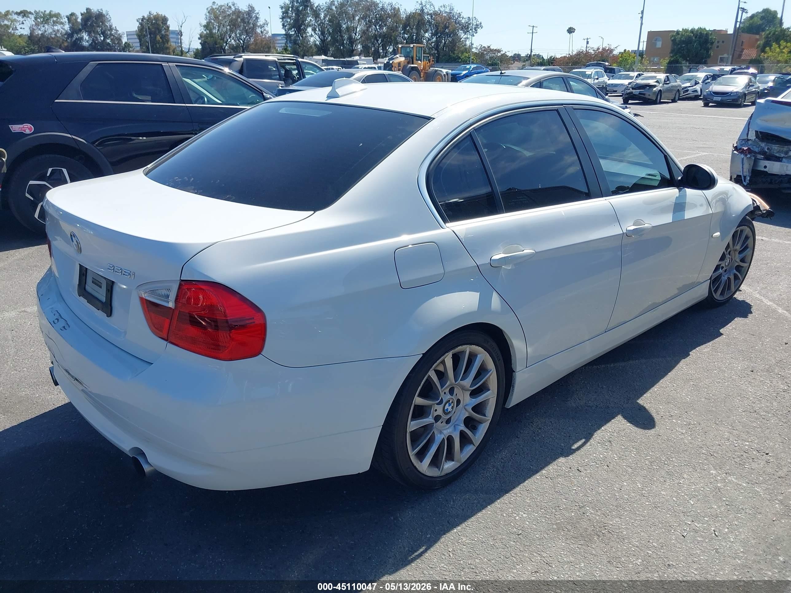2008 Bmw 335i   White vin: WBAVB73558KY64846