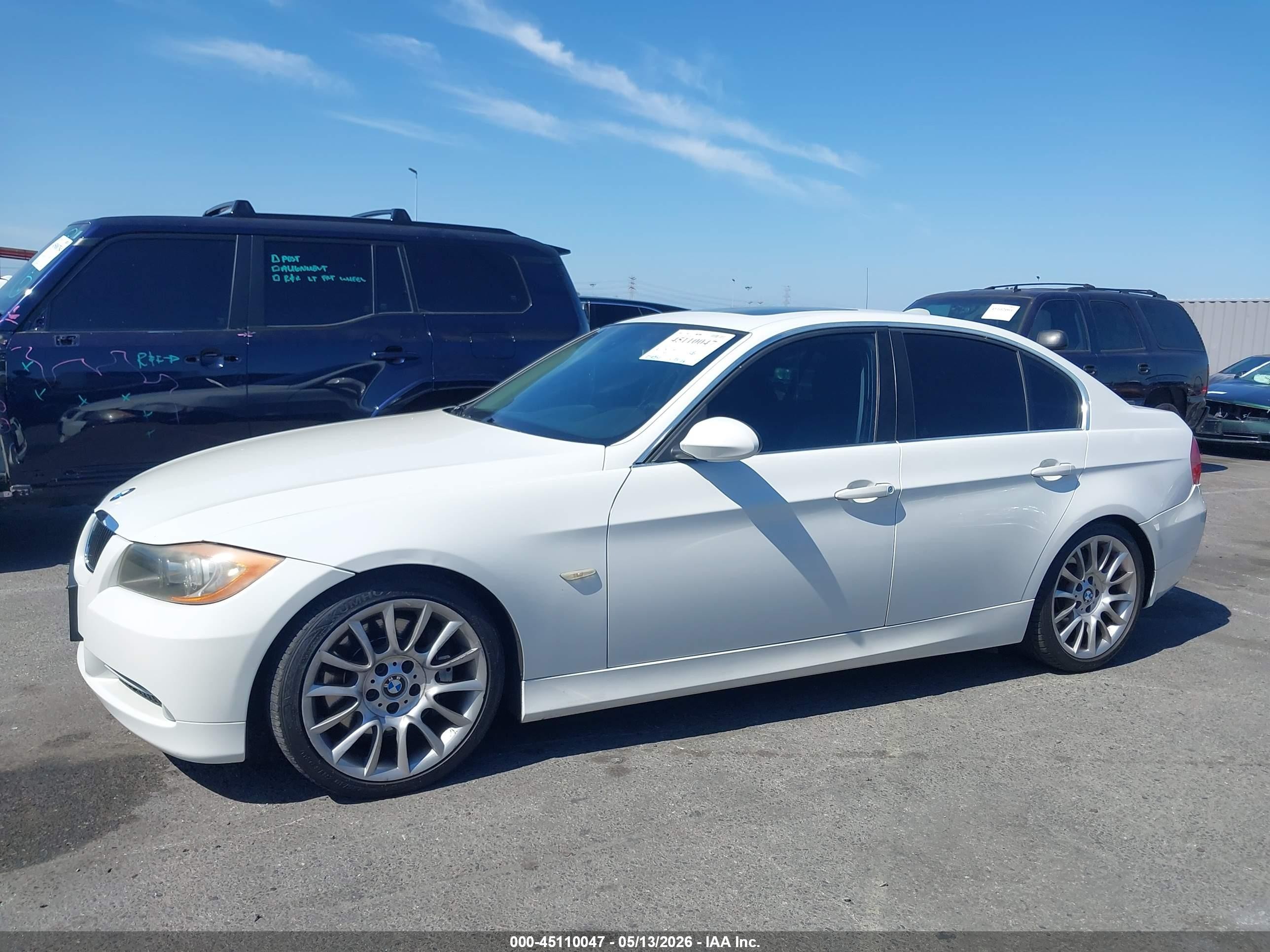 2008 Bmw 335i   White vin: WBAVB73558KY64846