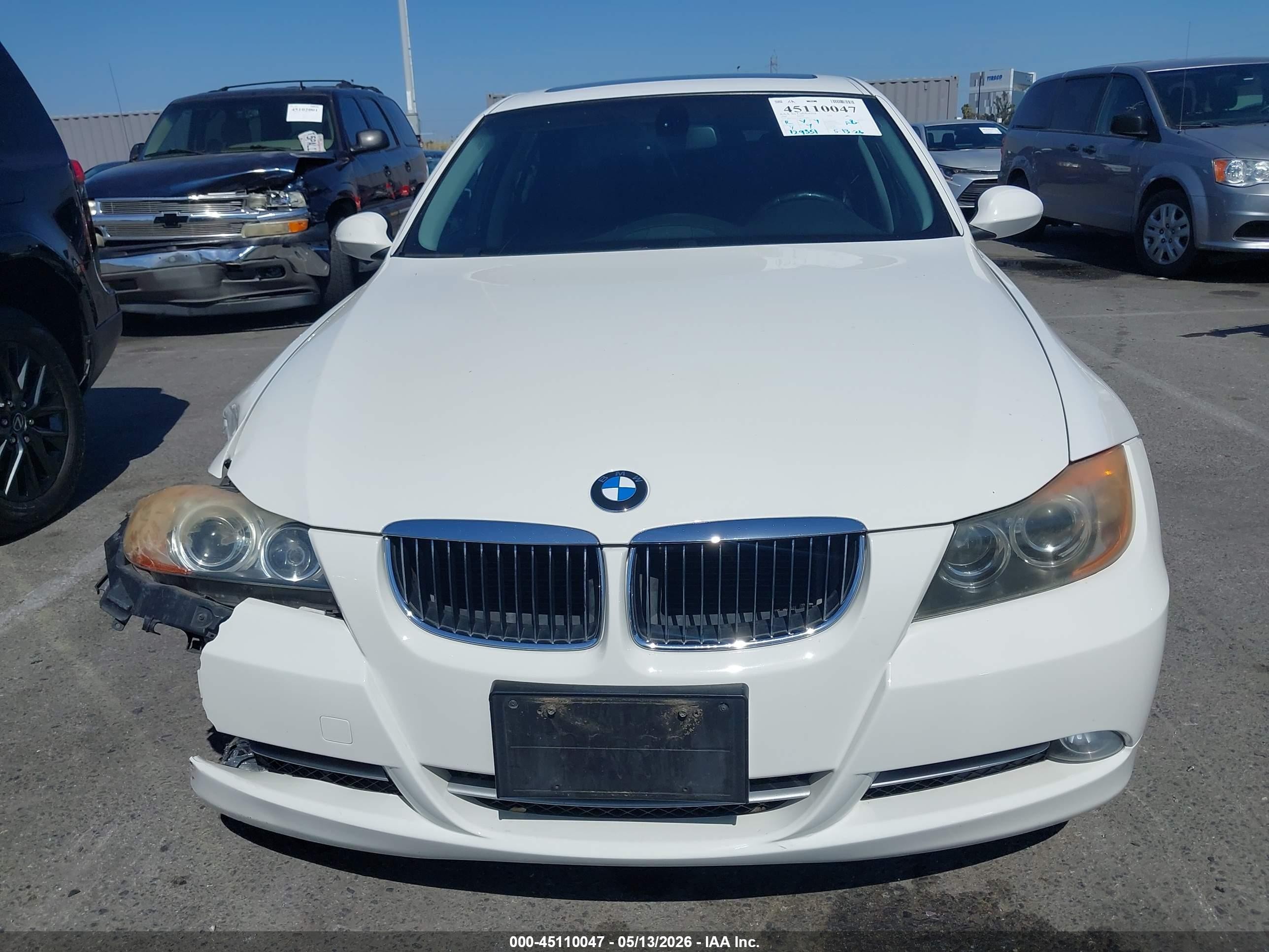 2008 Bmw 335i   White vin: WBAVB73558KY64846