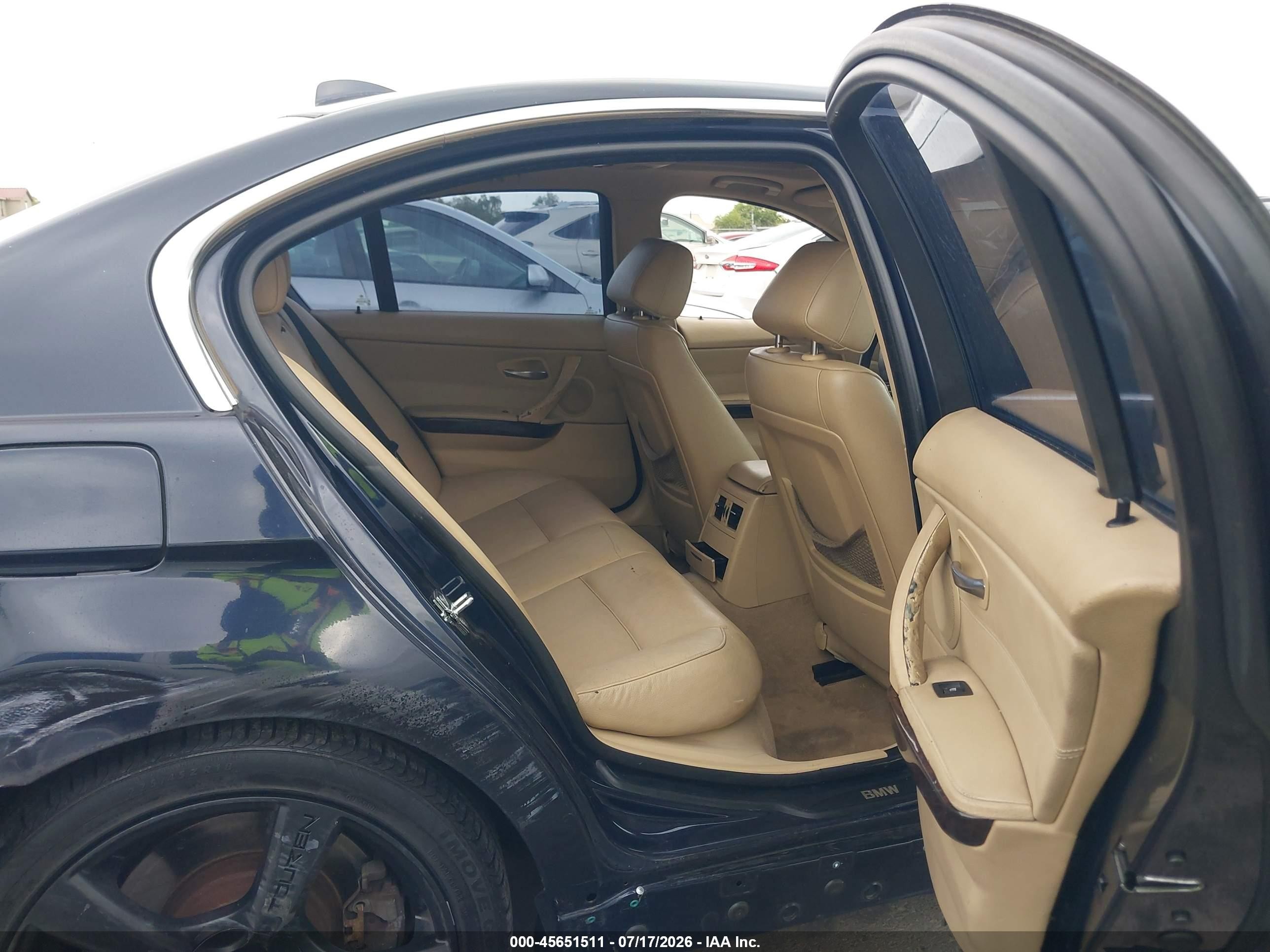 2008 Bmw 335i   Blue vin: WBAVB73568P102242