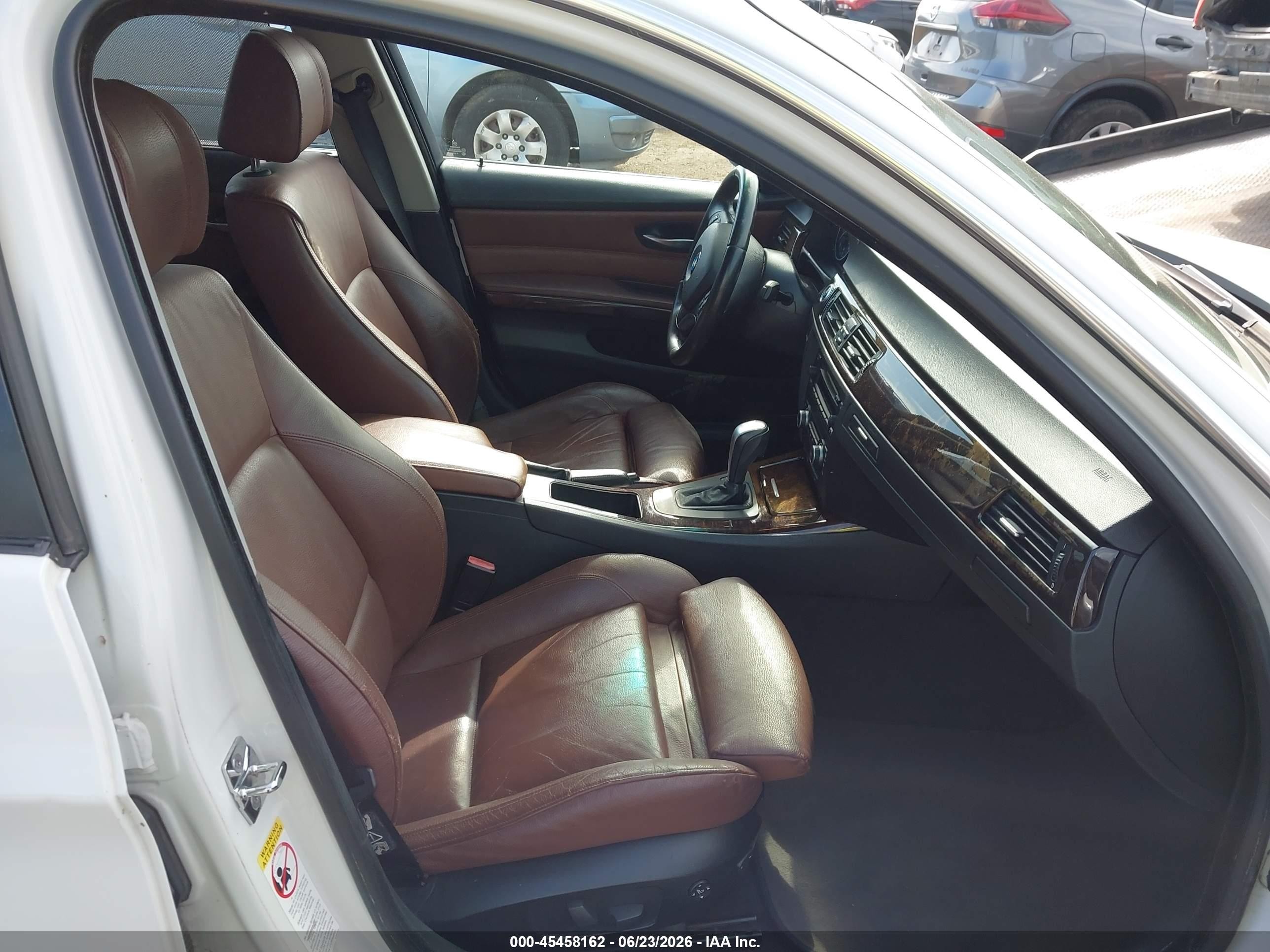 2007 Bmw 335i White vin: WBAVB73577PA85372