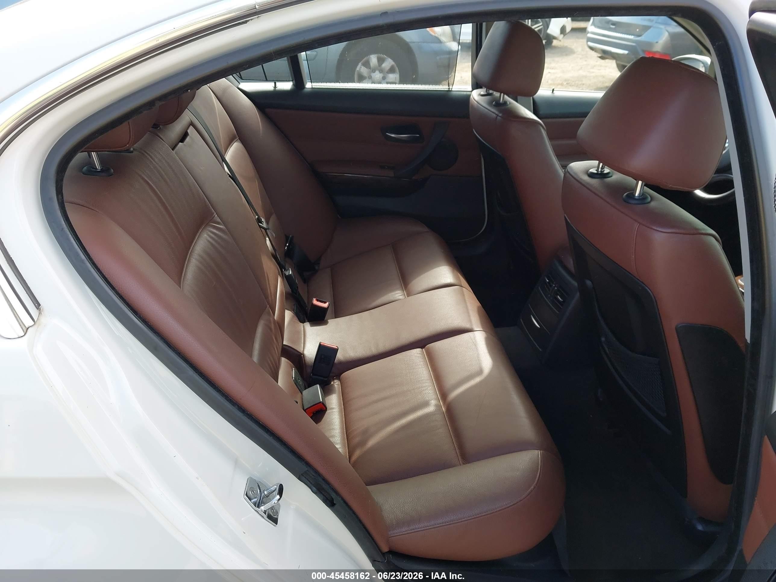 2007 Bmw 335i White vin: WBAVB73577PA85372