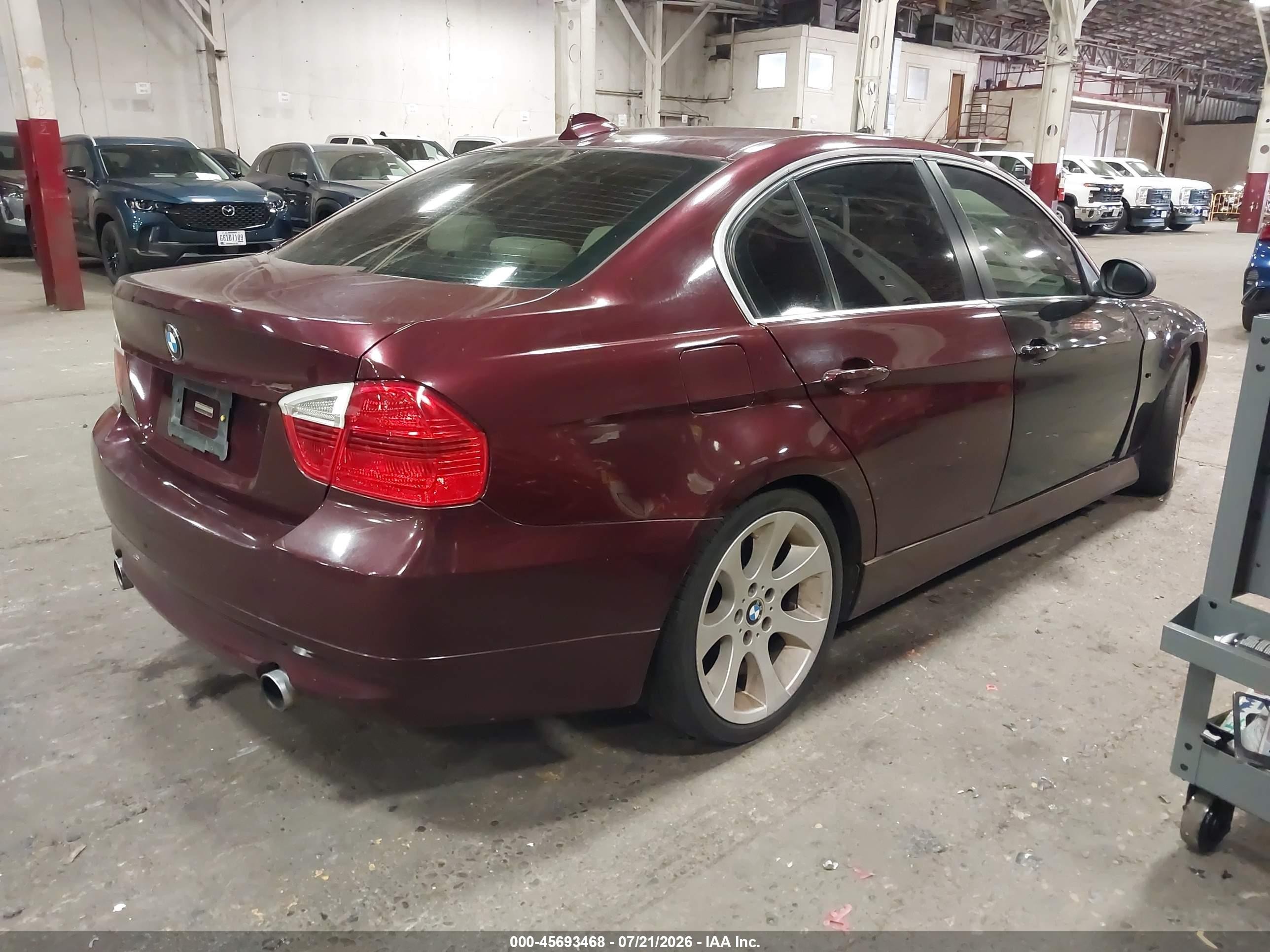 2008 Bmw 335i   Burgundy vin: WBAVB73598VH25224