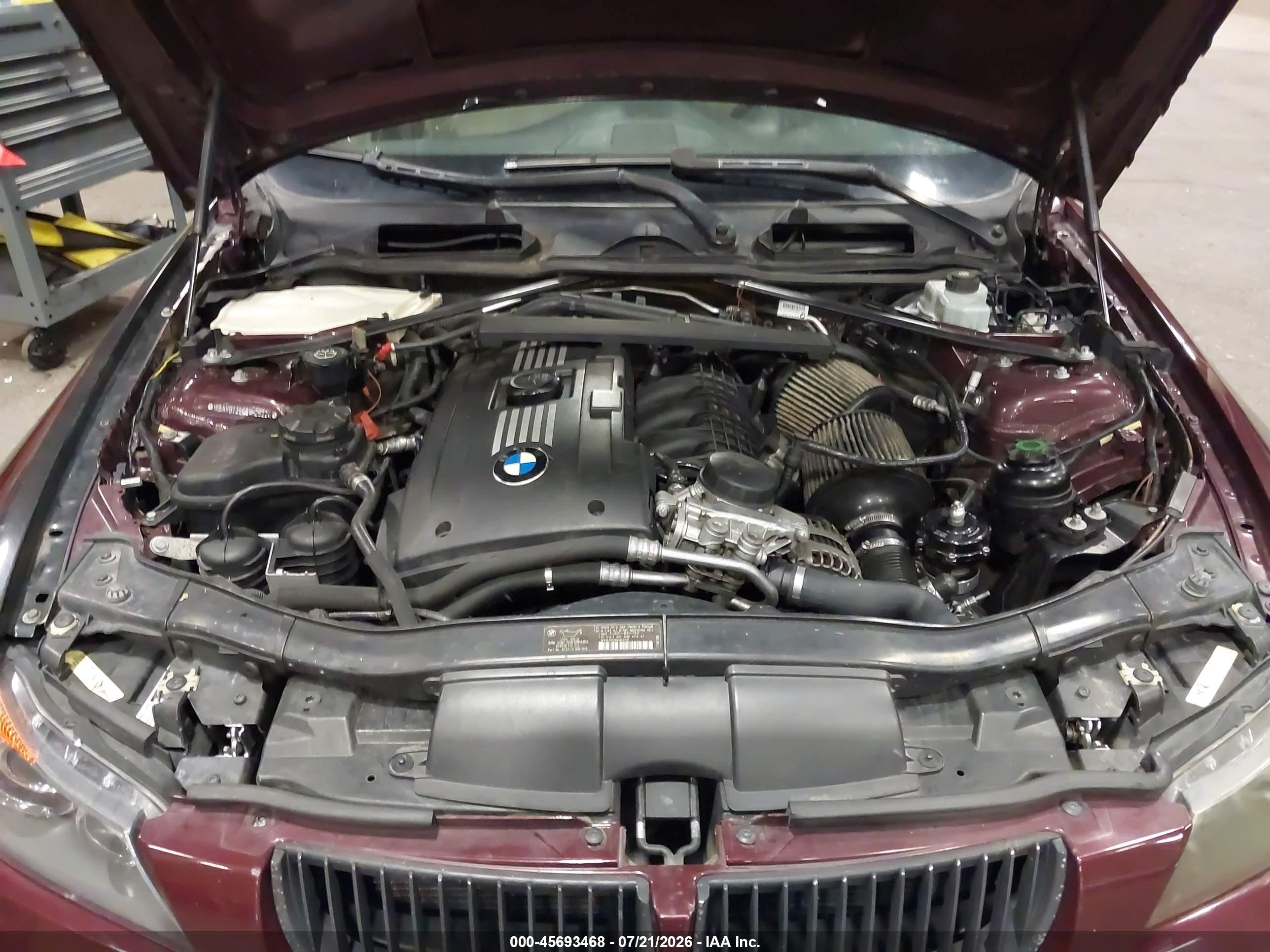 2008 Bmw 335i   Burgundy vin: WBAVB73598VH25224