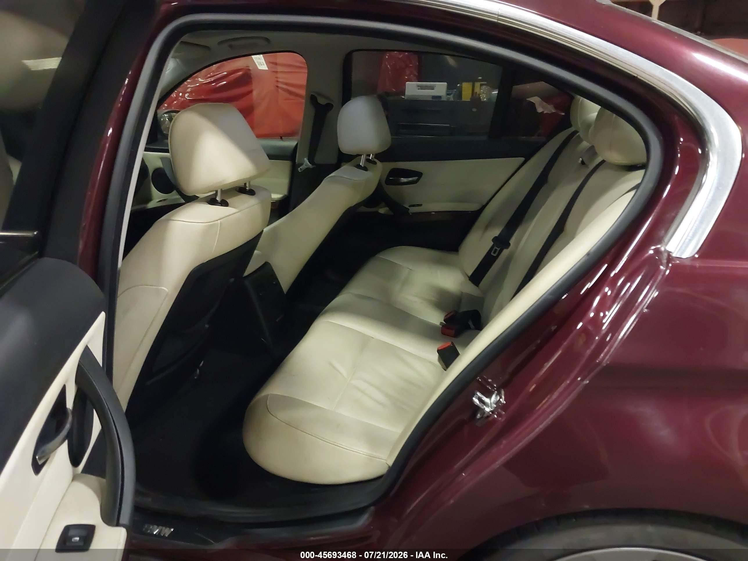 2008 Bmw 335i   Burgundy vin: WBAVB73598VH25224