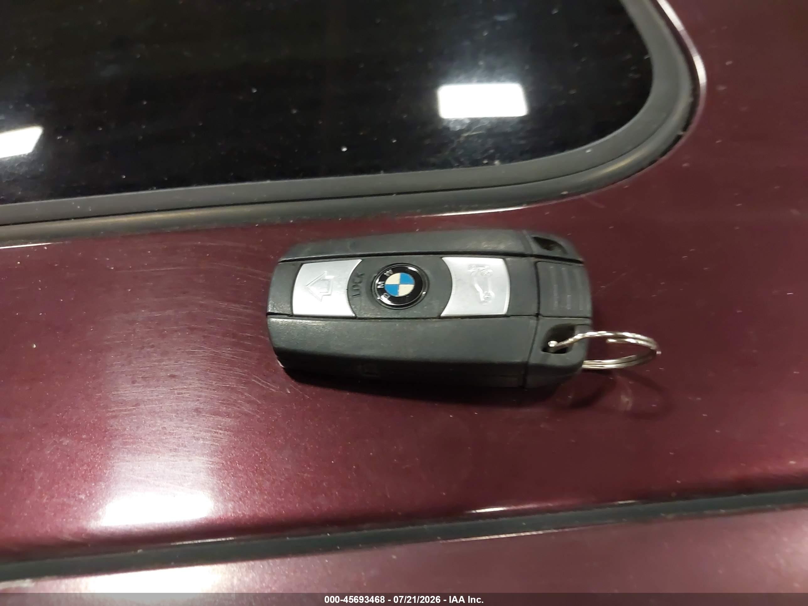 2008 Bmw 335i   Burgundy vin: WBAVB73598VH25224