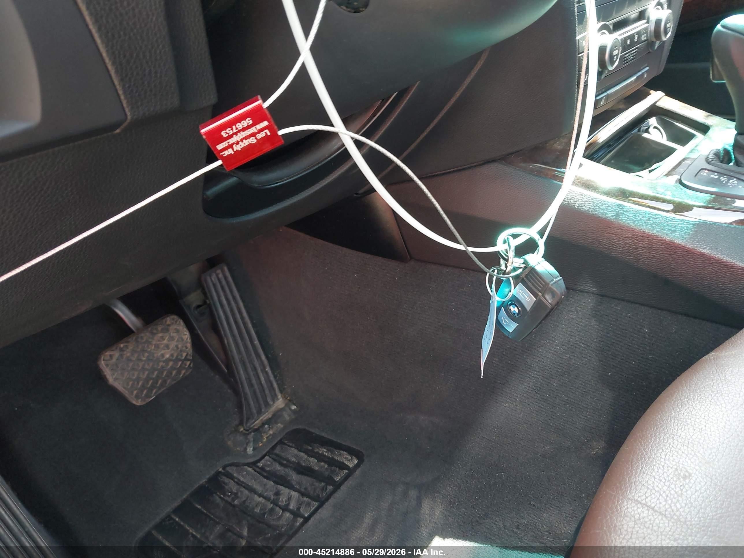 2008 Bmw 335i Белый vin: WBAVB77538NH80097