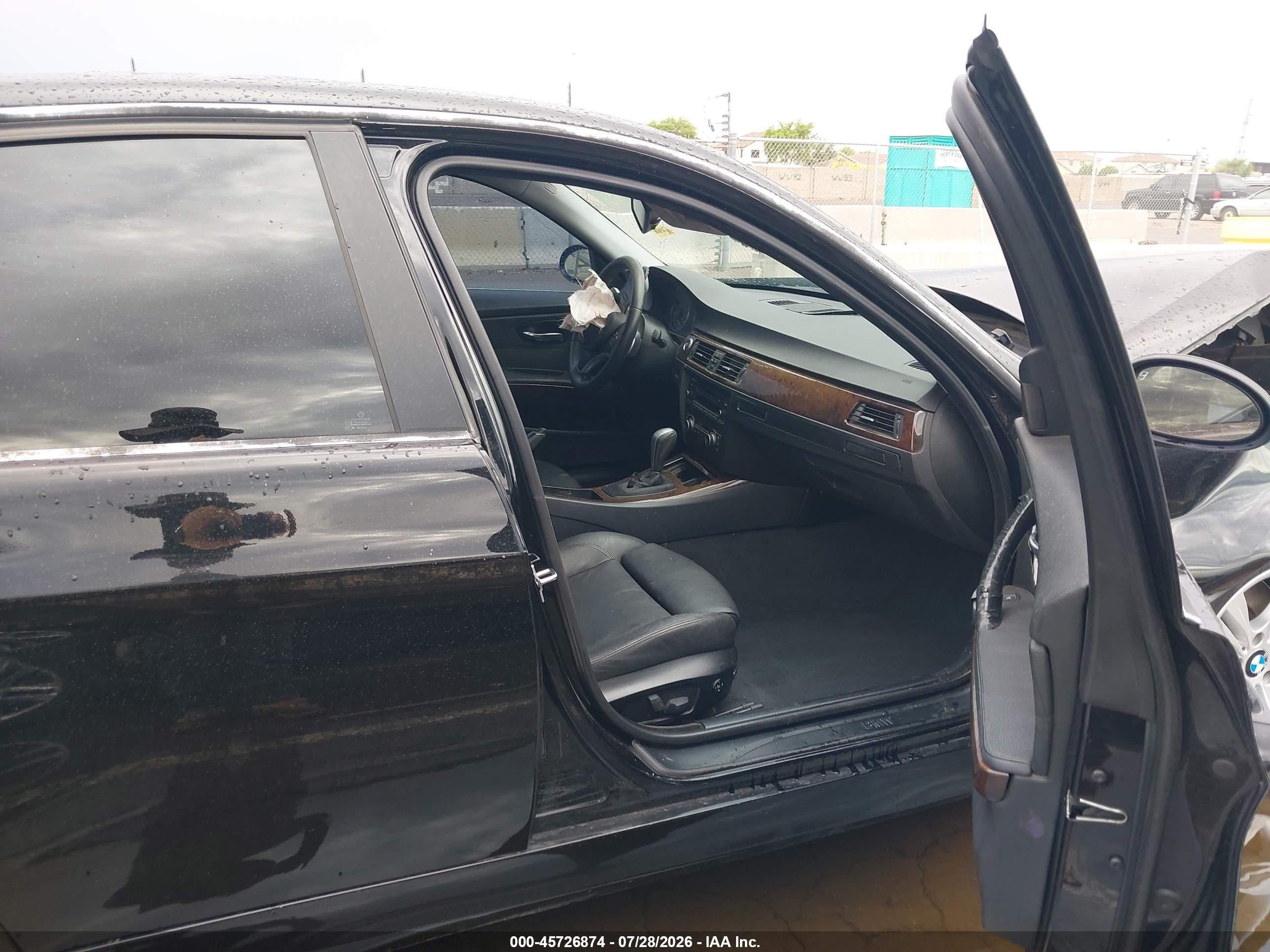 2008 Bmw 335i   Black vin: WBAVB775X8NH79108