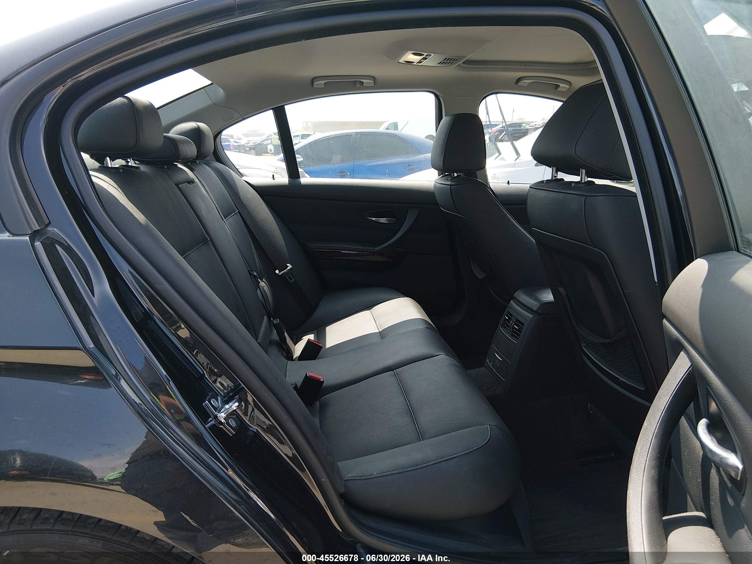 2008 Bmw 328i   Black vin: WBAVC53508F008493