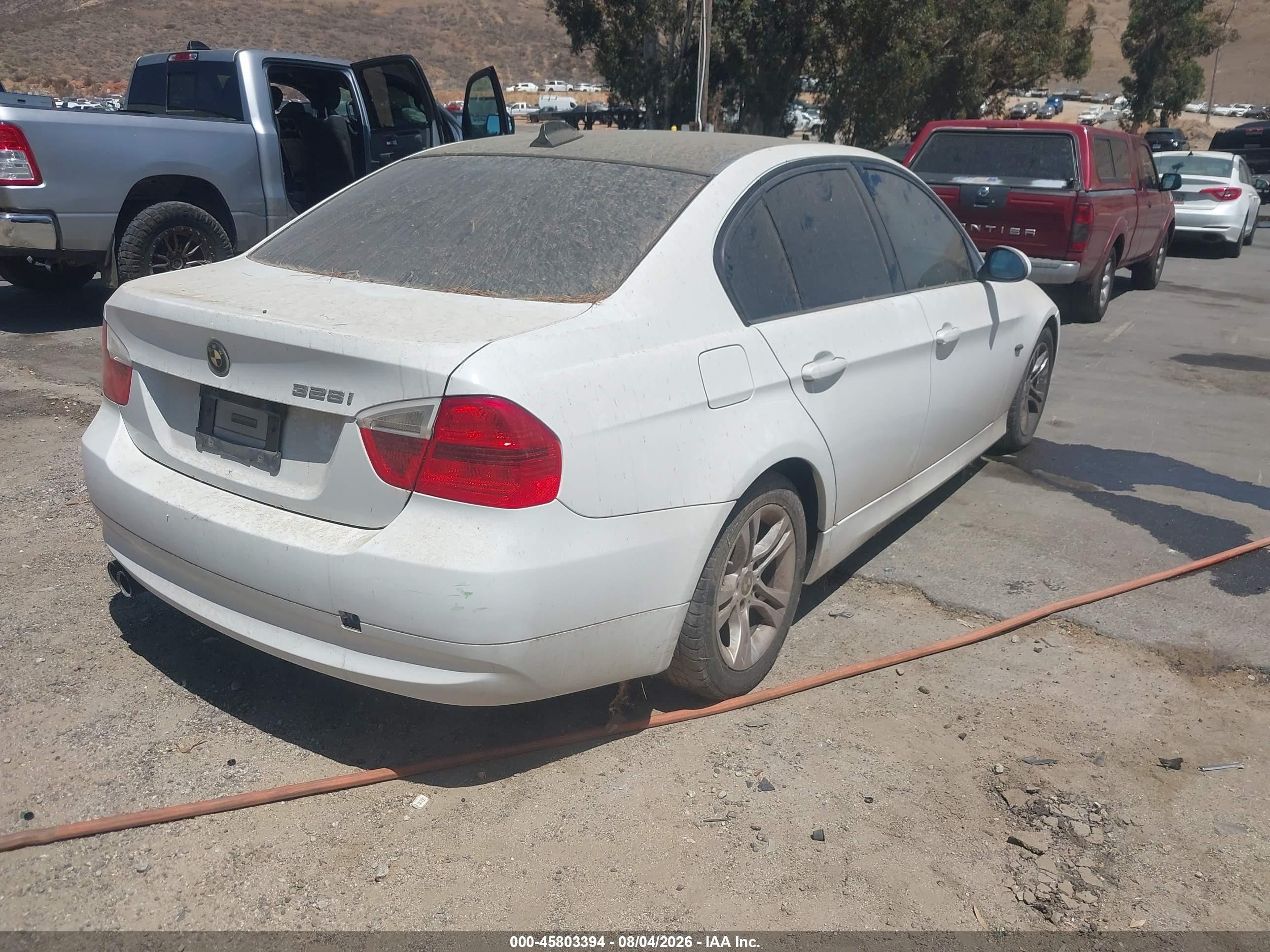 2008 Bmw 328i   White vin: WBAVC53548FZ84597