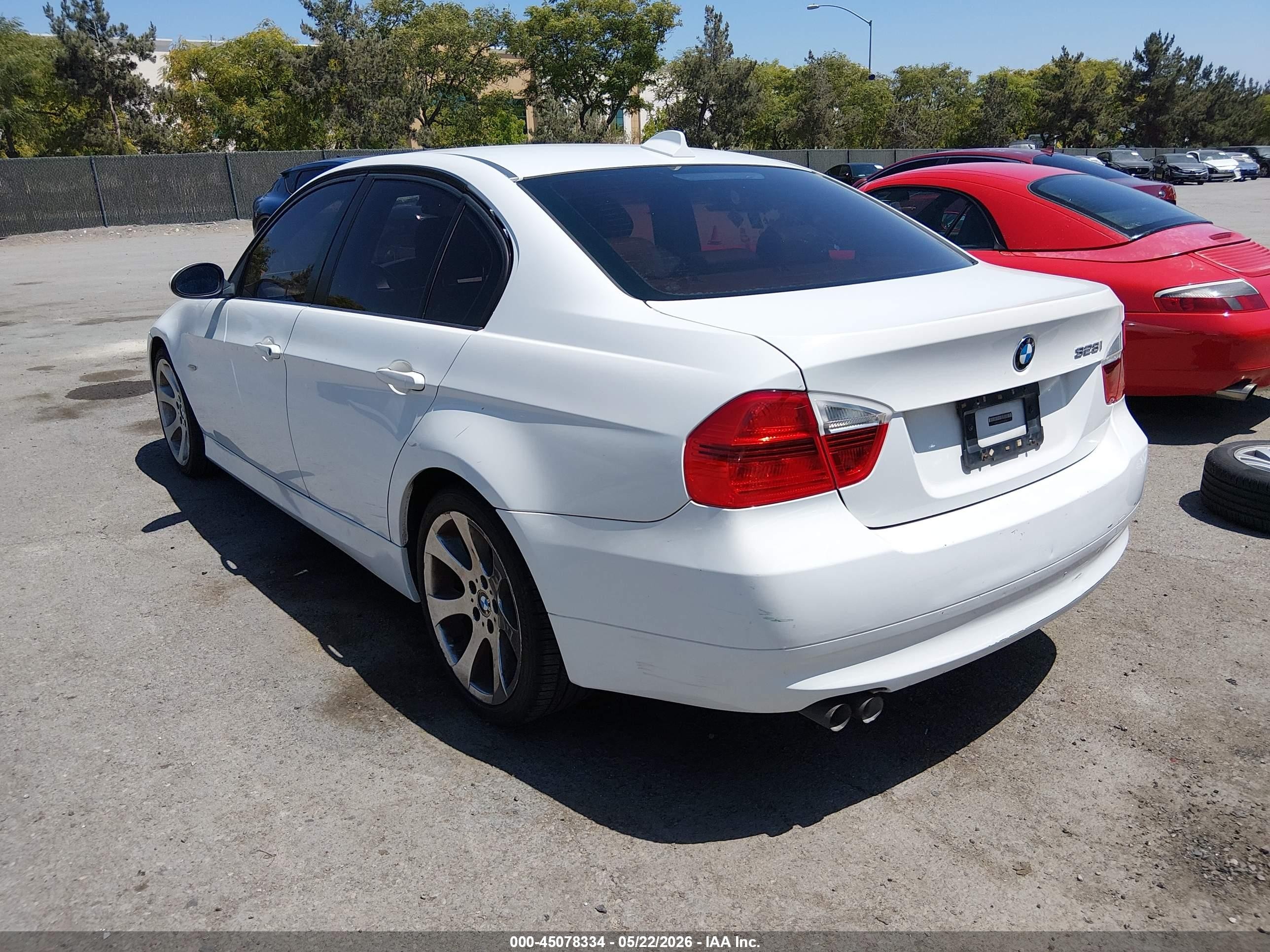 2007 Bmw 328i   White vin: WBAVC53557FZ80234