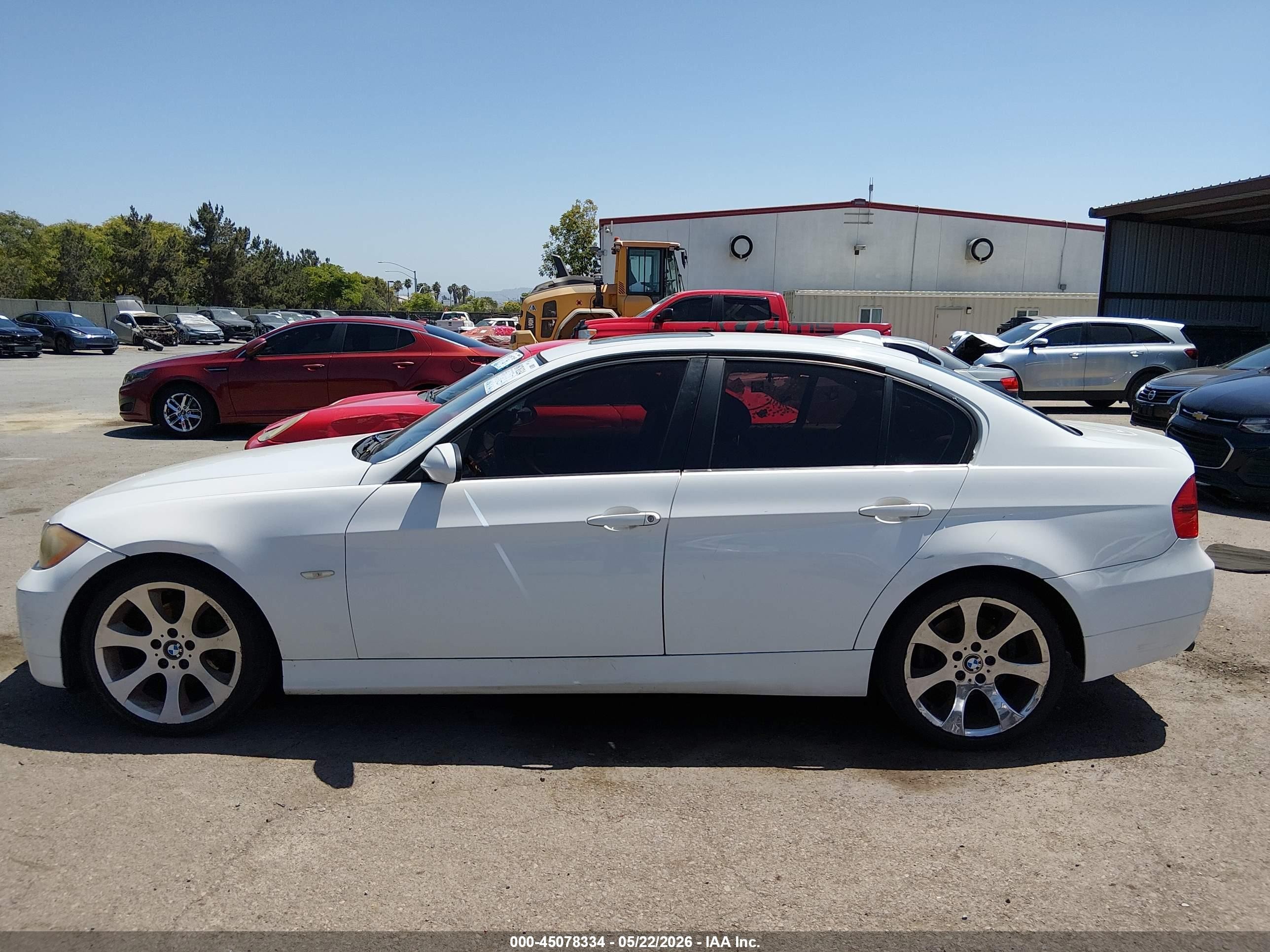 2007 Bmw 328i   White vin: WBAVC53557FZ80234