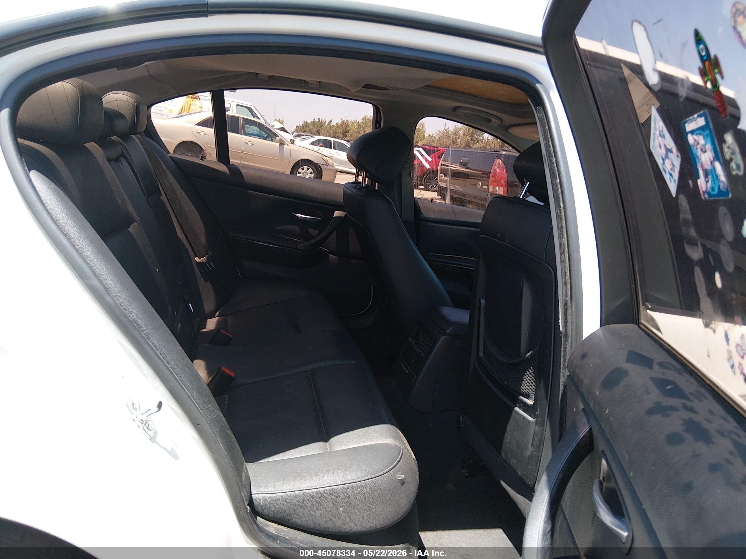 2007 Bmw 328i   White vin: WBAVC53557FZ80234