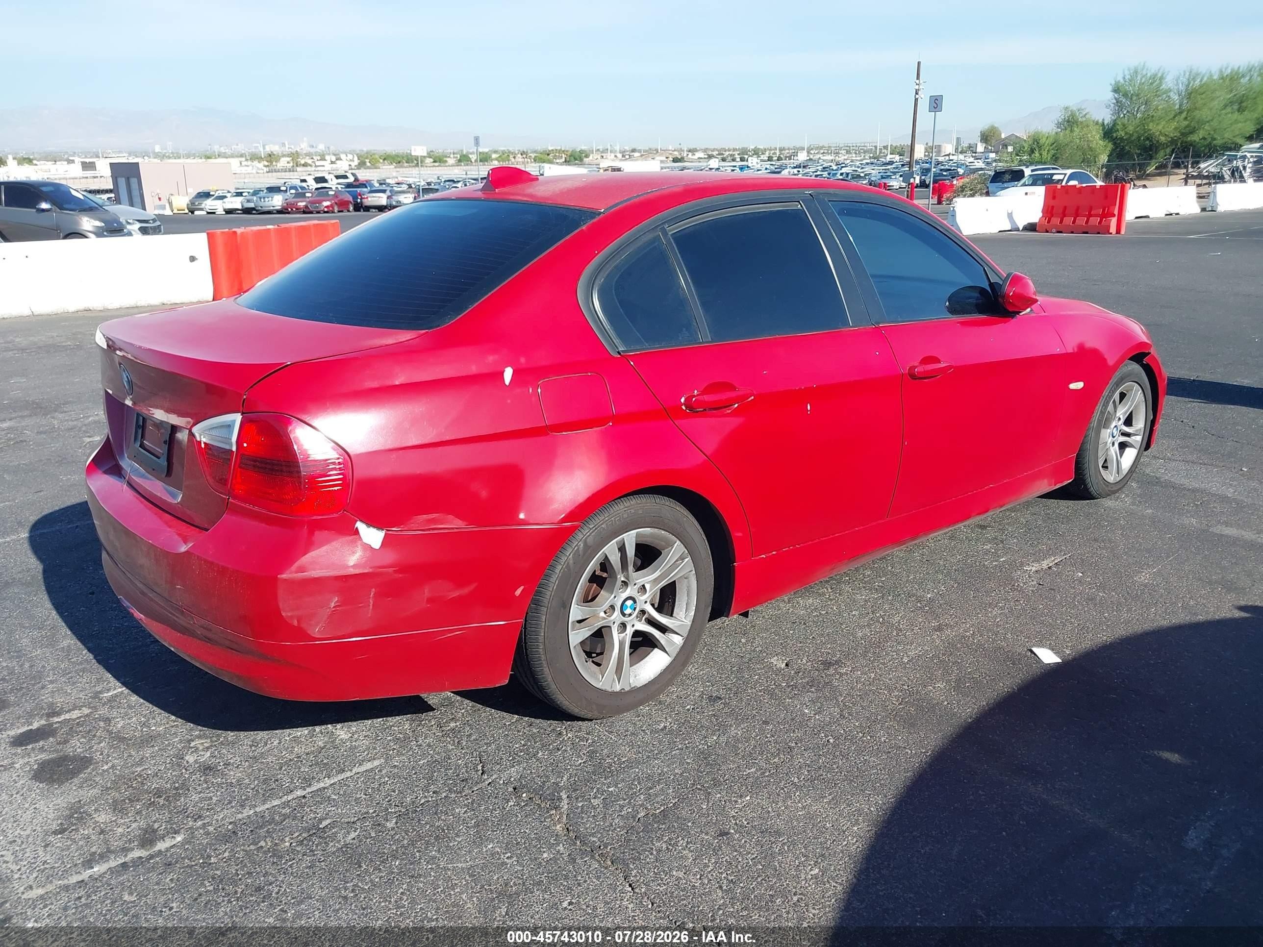 2008 Bmw 328i   Red vin: WBAVC535X8FZ82384