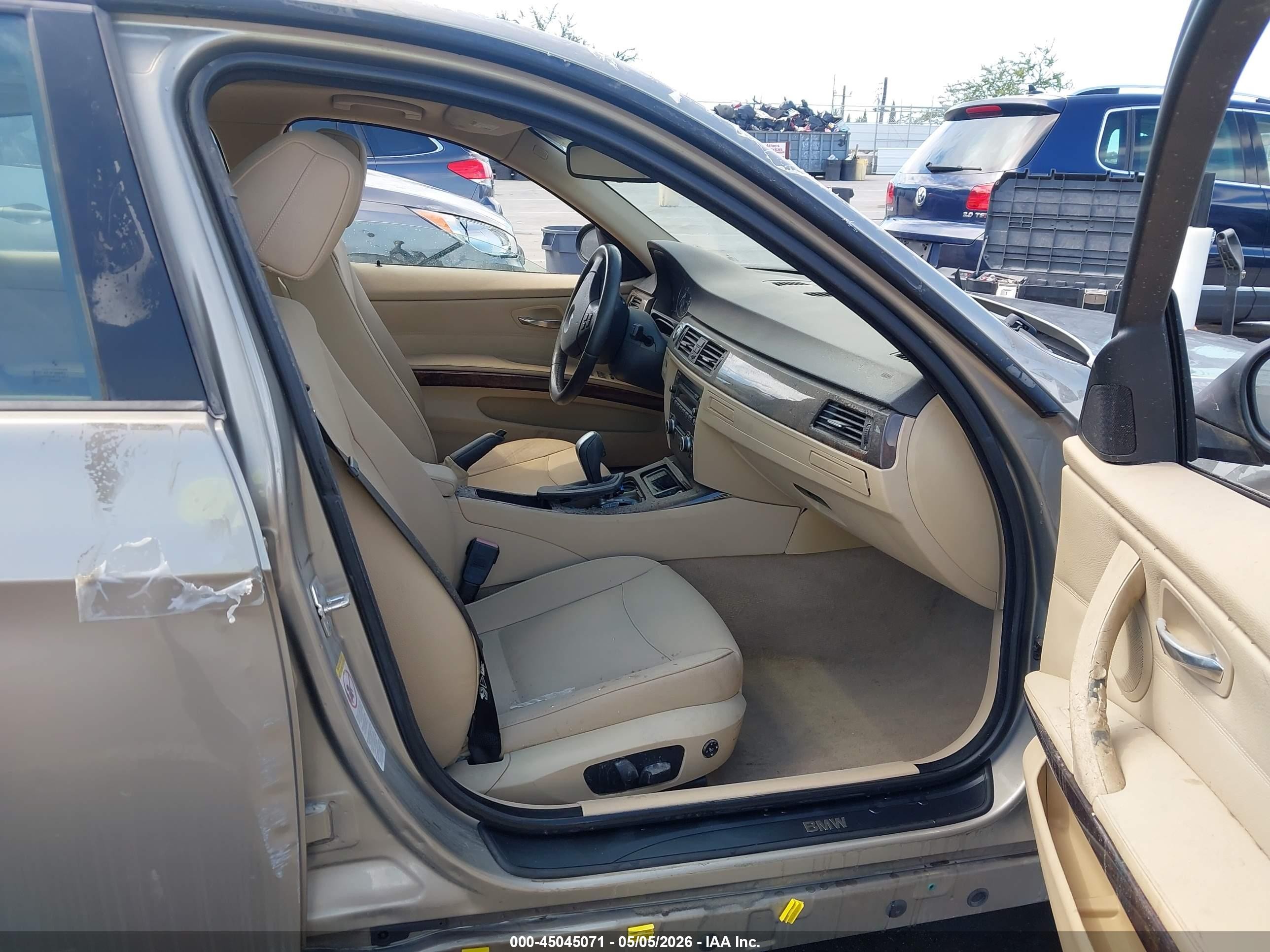 2008 Bmw 328i   Gold vin: WBAVC57518NK78168