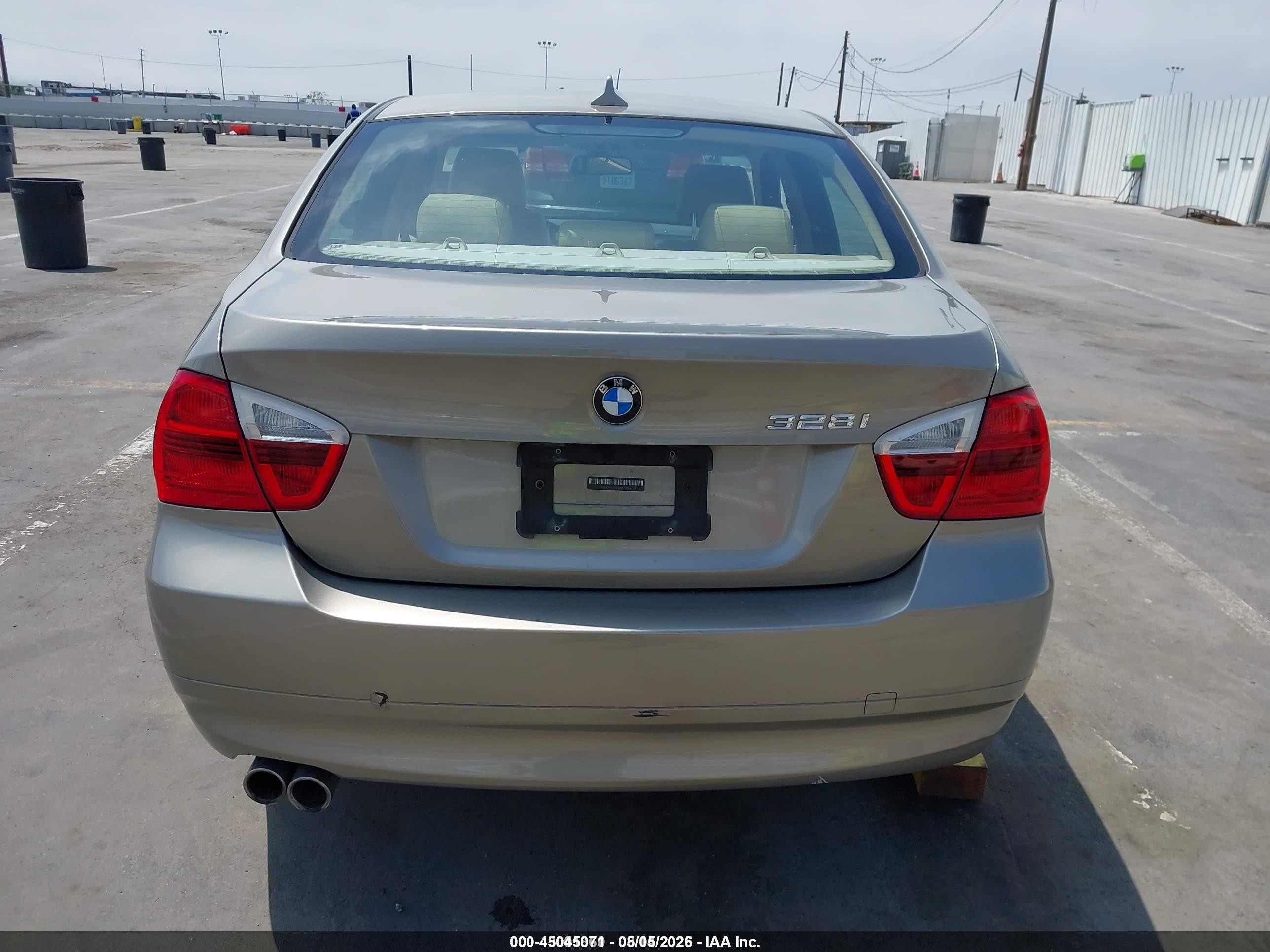 2008 Bmw 328i   Gold vin: WBAVC57518NK78168