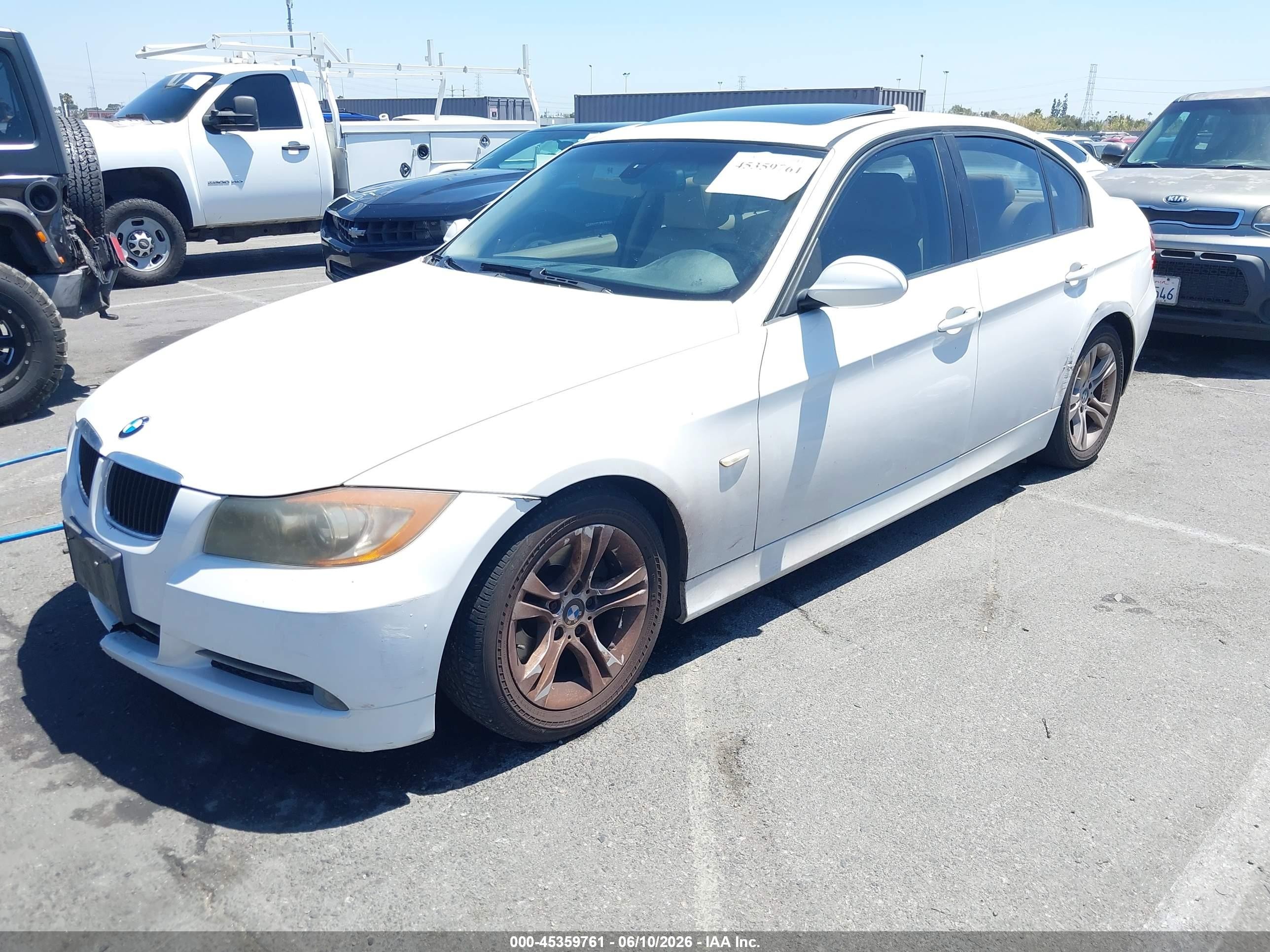 2008 Bmw 328i White vin: WBAVC57528NK77174
