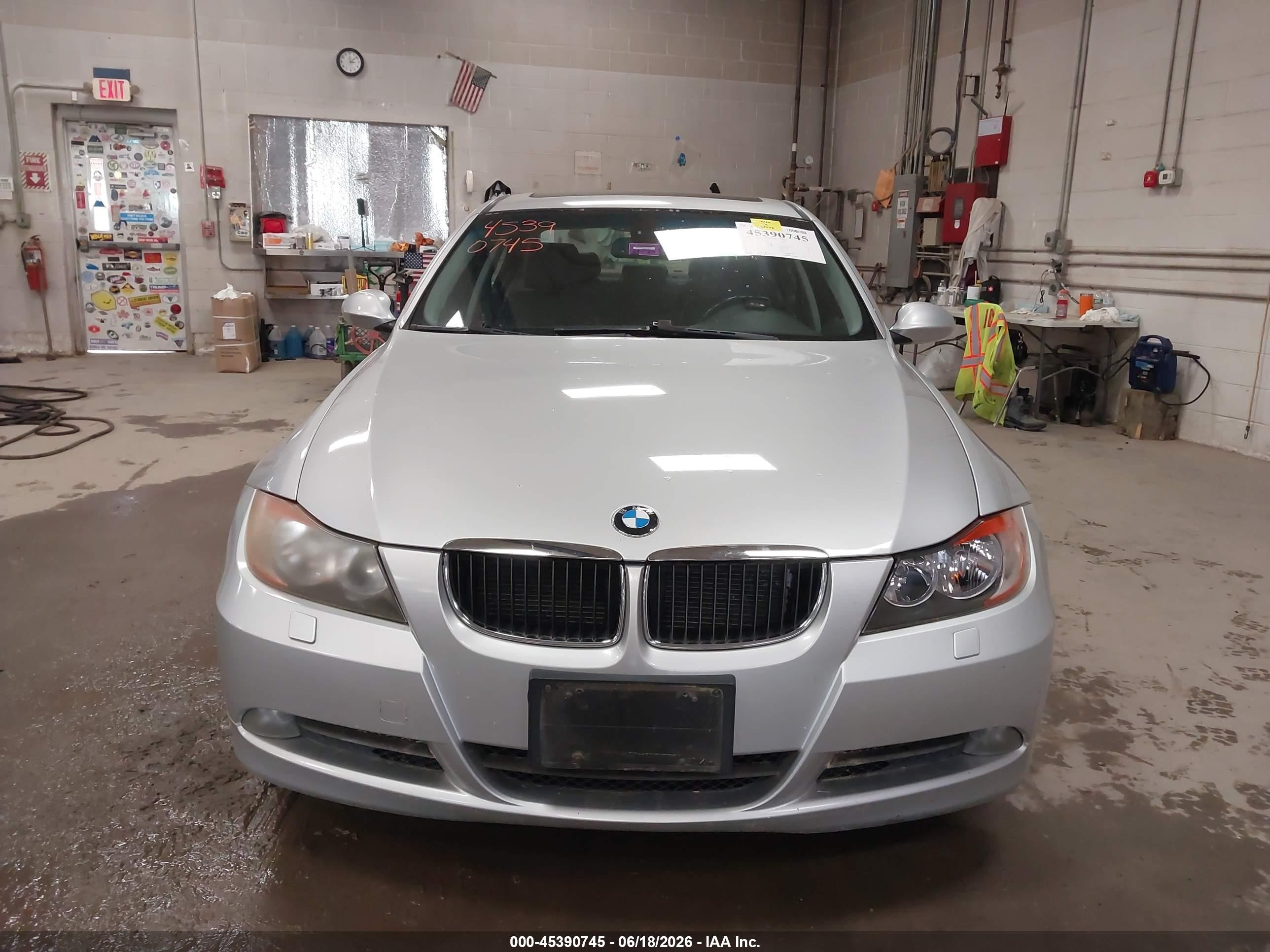 2007 Bmw 328xi   Silver vin: WBAVC73517KP32615