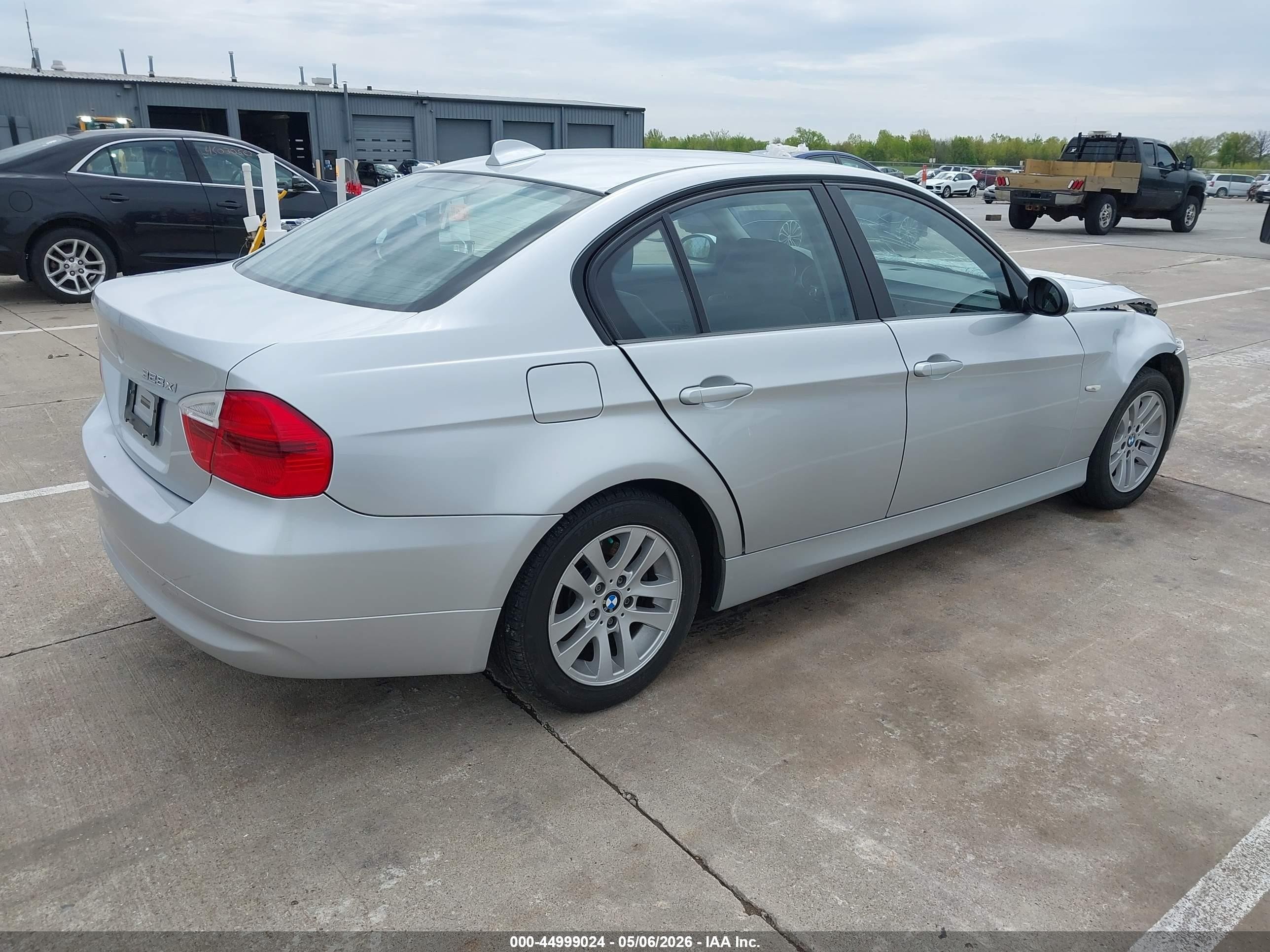 2007 Bmw 328xi   Silver vin: WBAVC73527KP34583