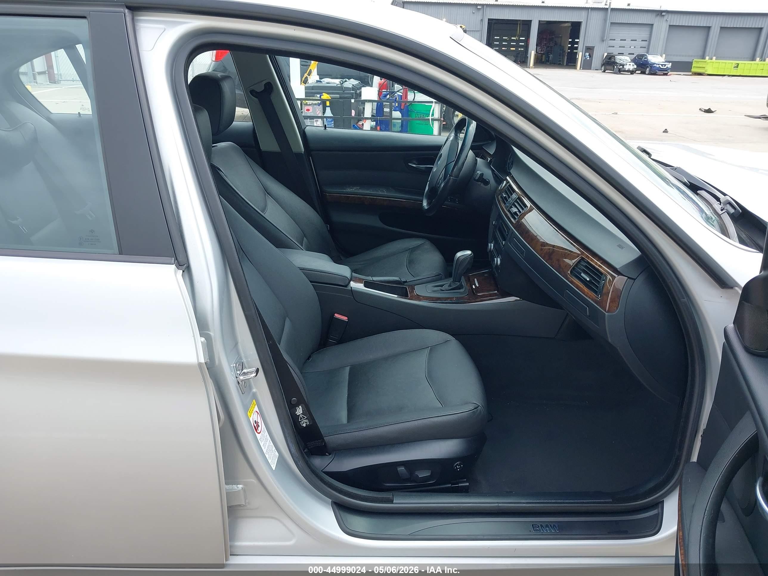 2007 Bmw 328xi   Silver vin: WBAVC73527KP34583