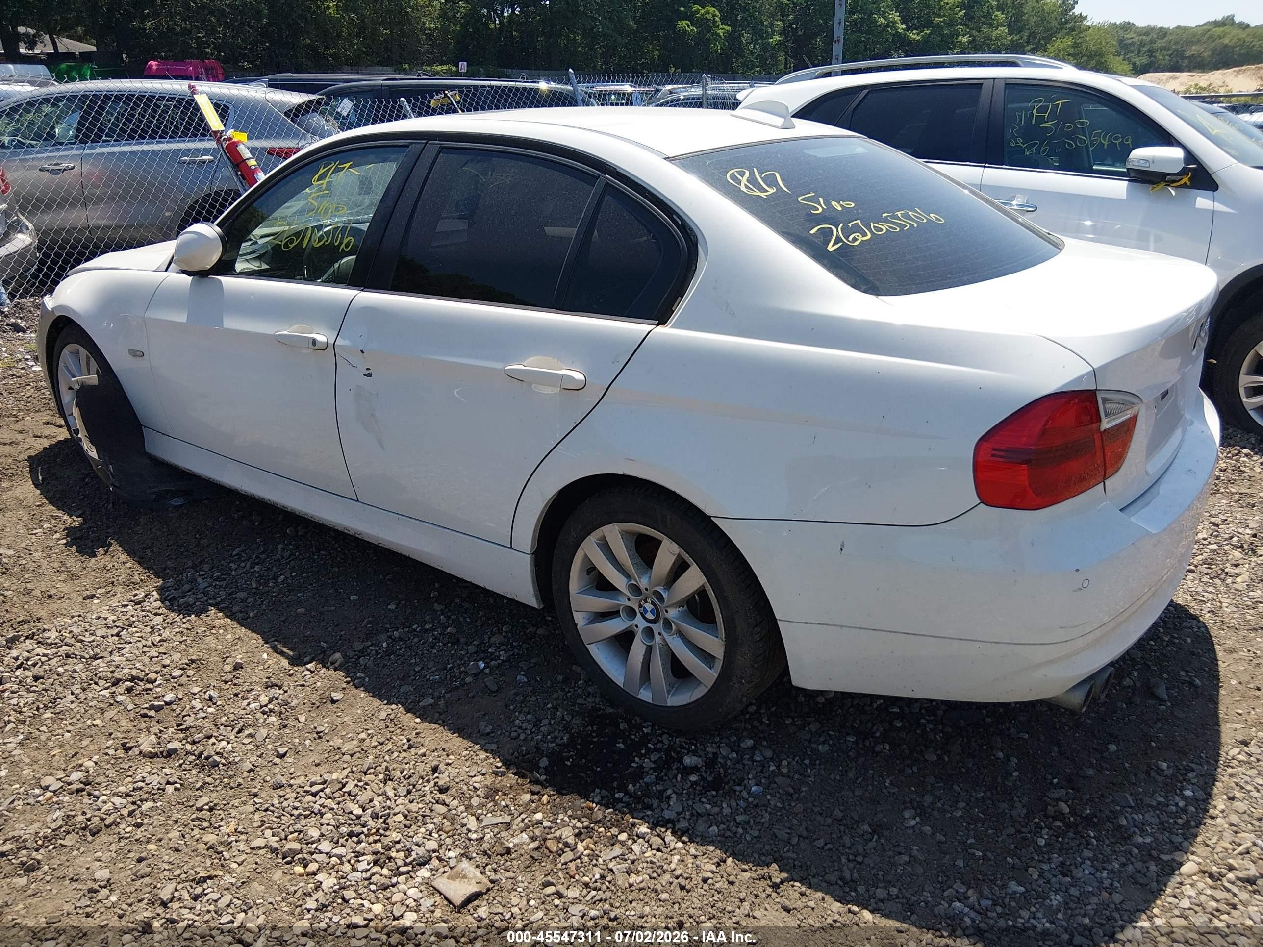 2008 Bmw 328xi   White vin: WBAVC73568KX92391