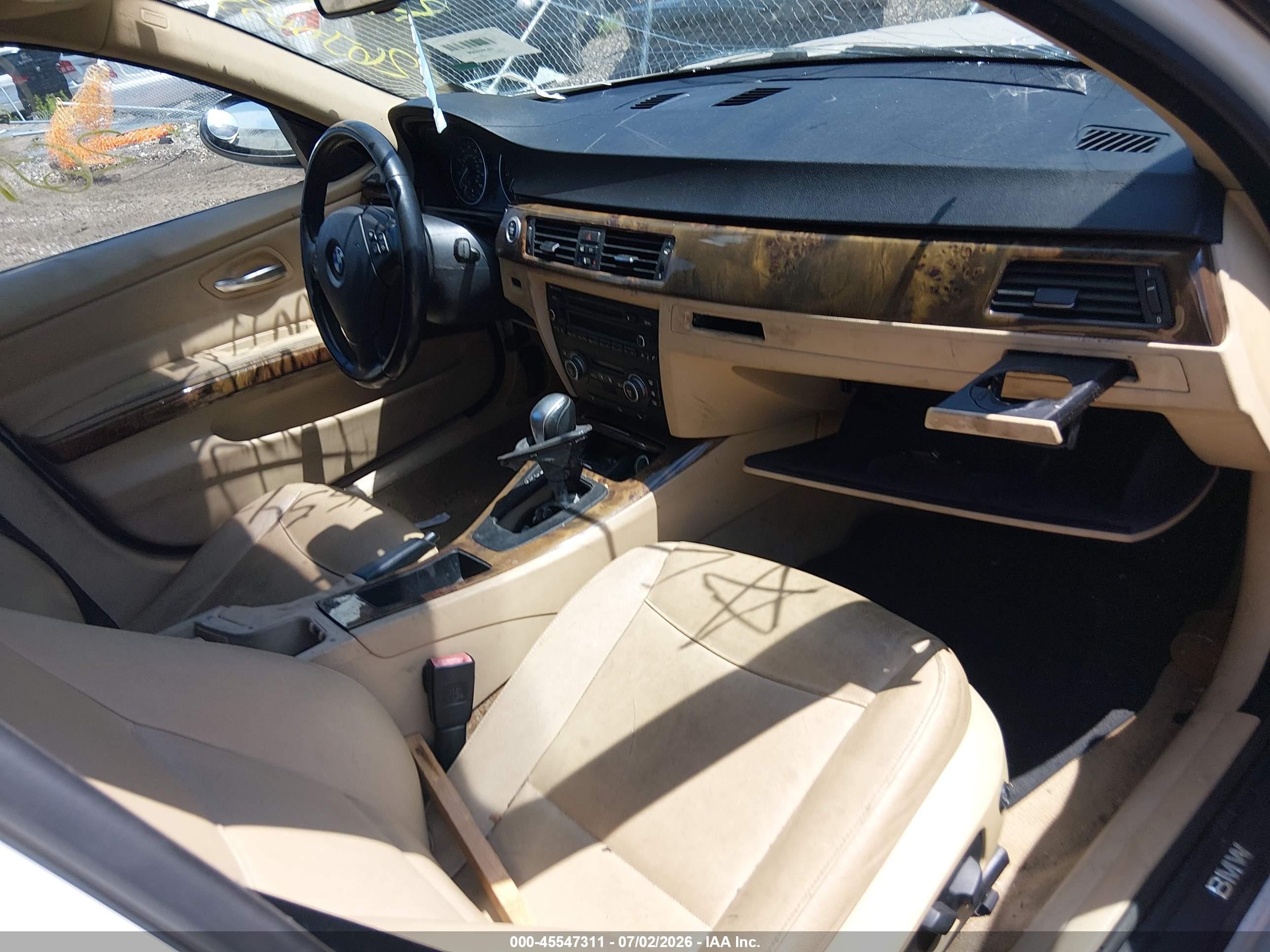 2008 Bmw 328xi   White vin: WBAVC73568KX92391