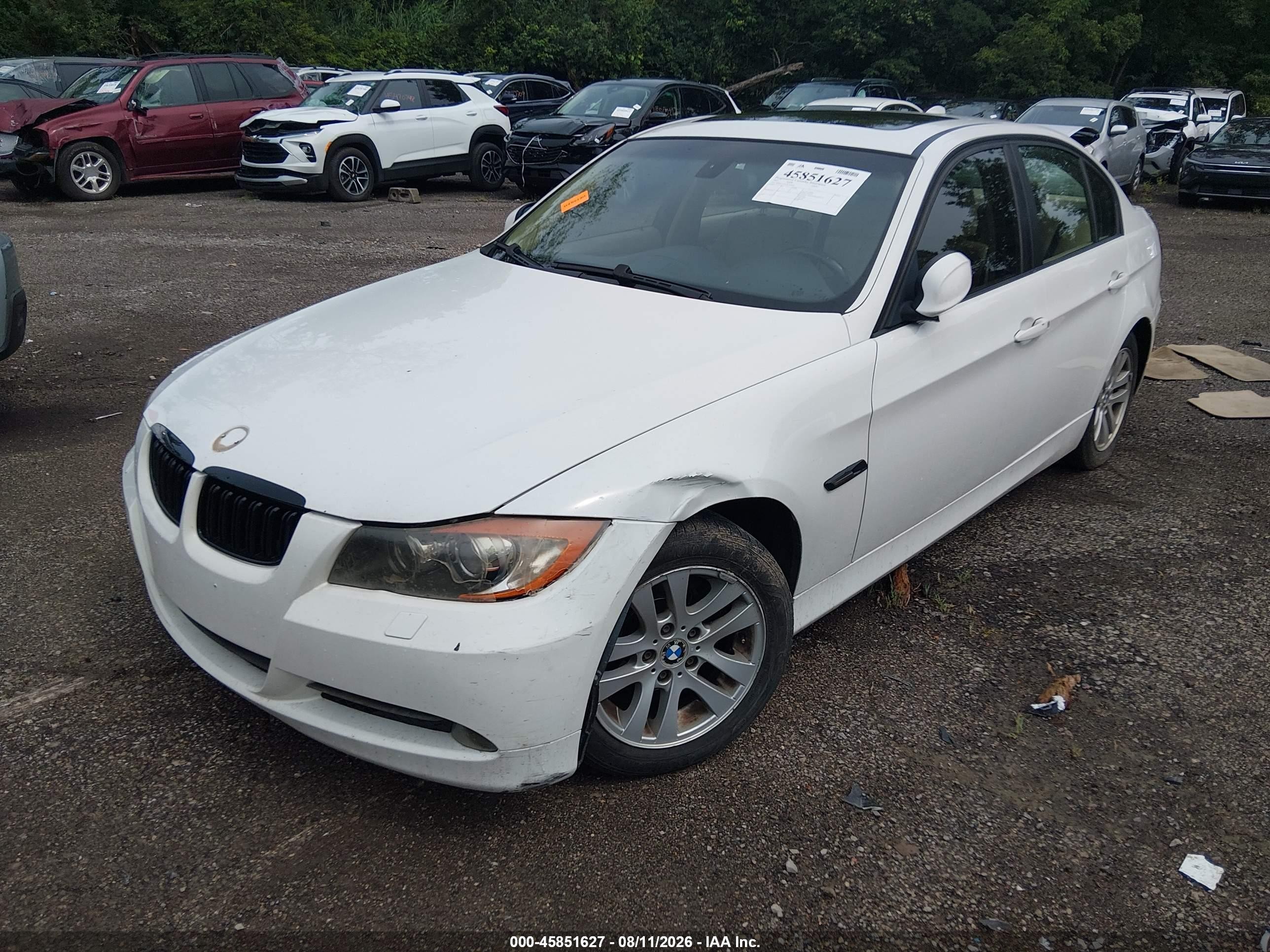 2007 Bmw 328xi   White vin: WBAVC93517KX60698