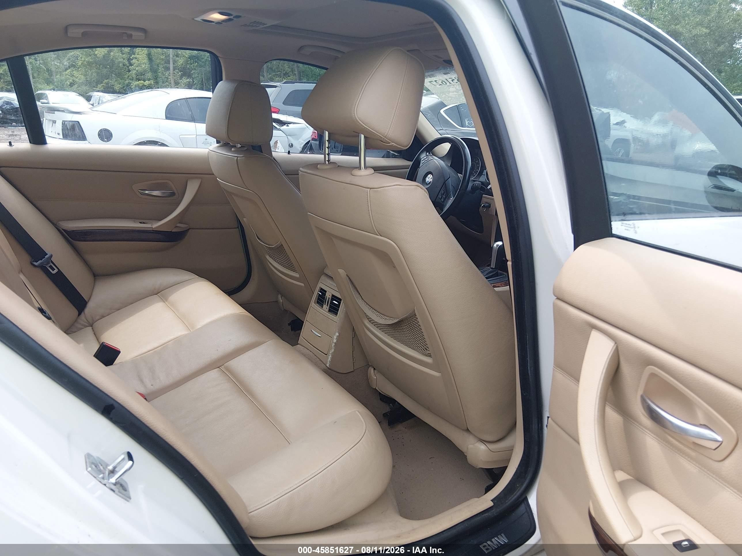 2007 Bmw 328xi   White vin: WBAVC93517KX60698