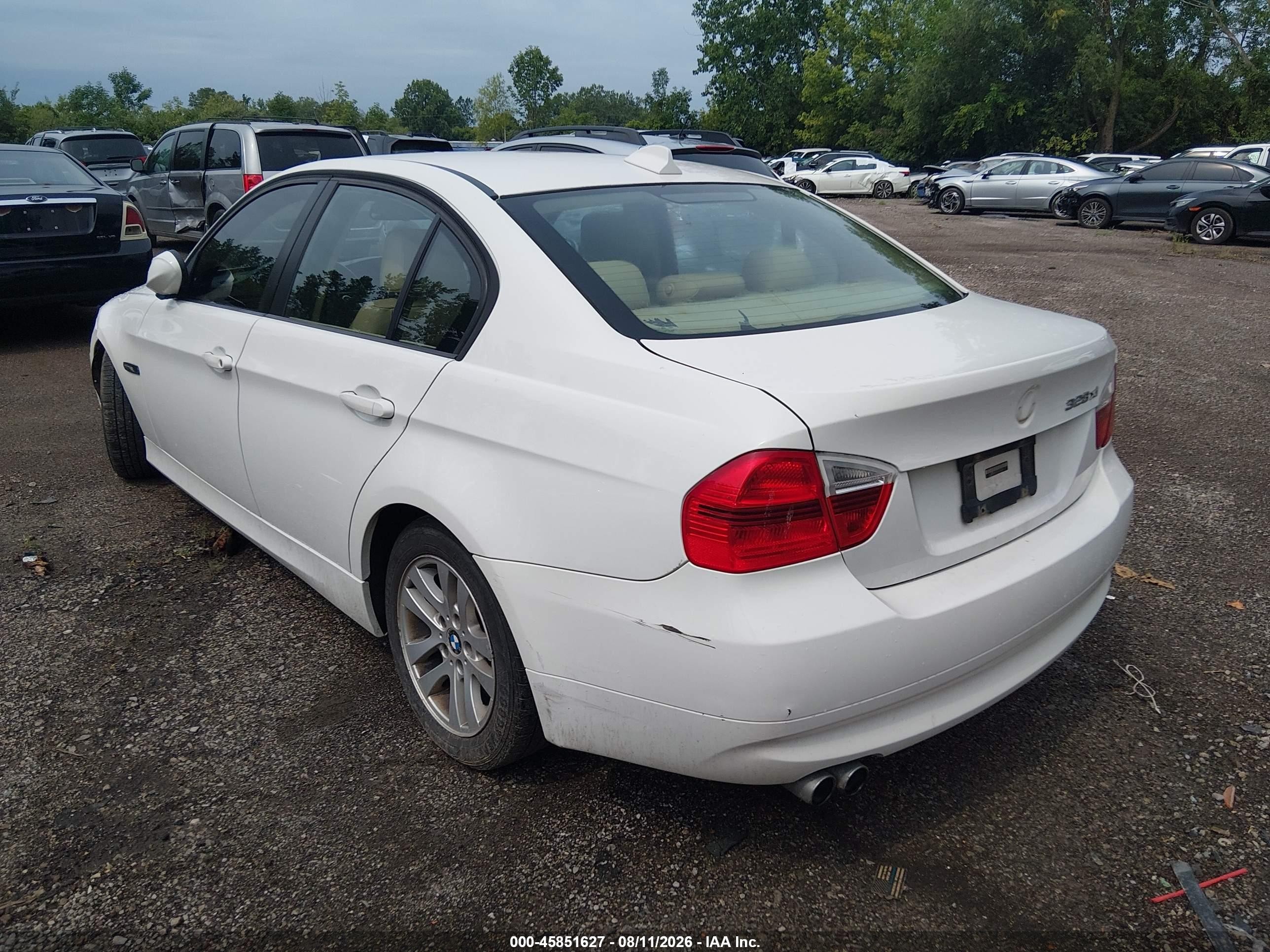 2007 Bmw 328xi   White vin: WBAVC93517KX60698