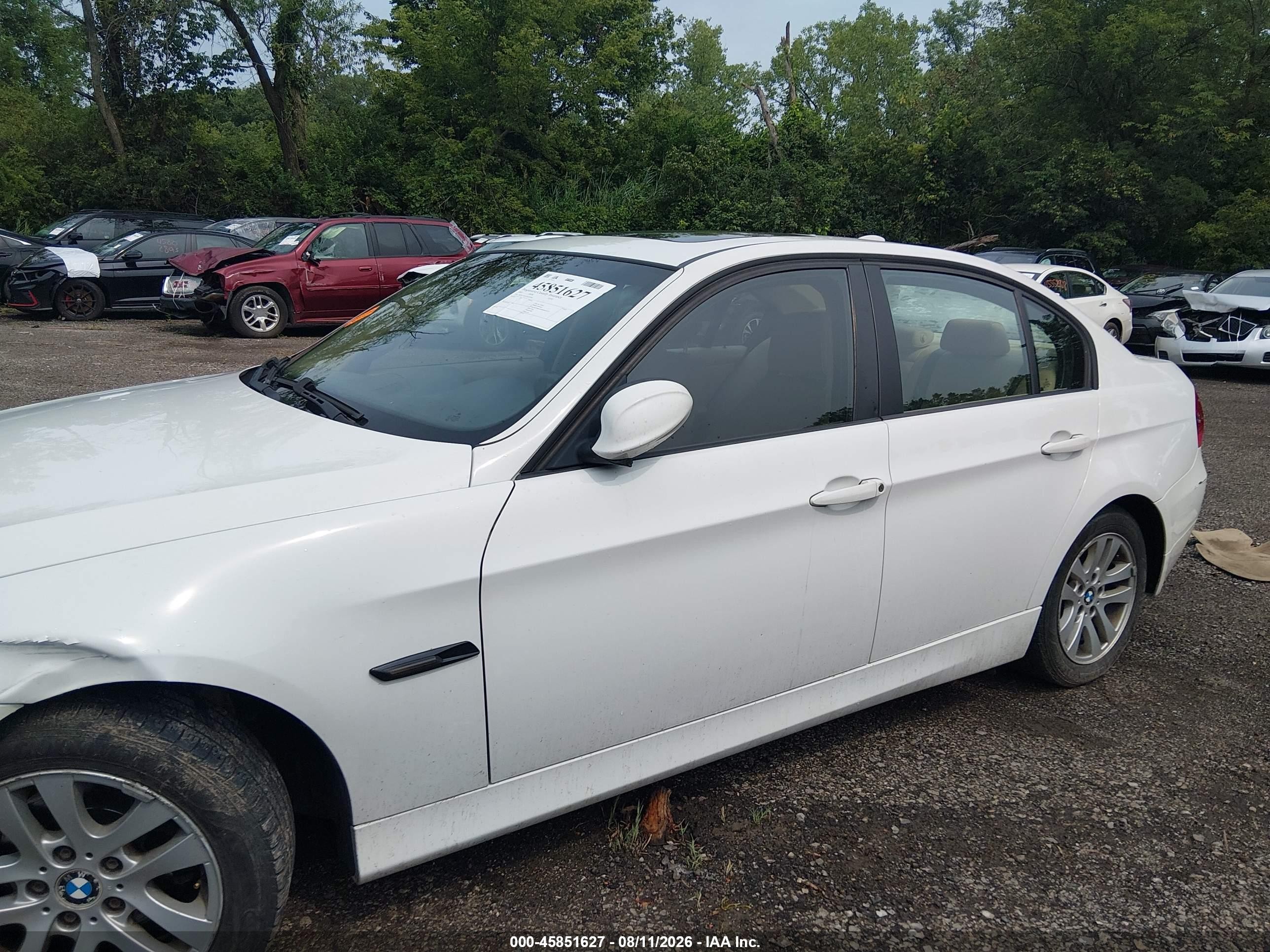 2007 Bmw 328xi   White vin: WBAVC93517KX60698