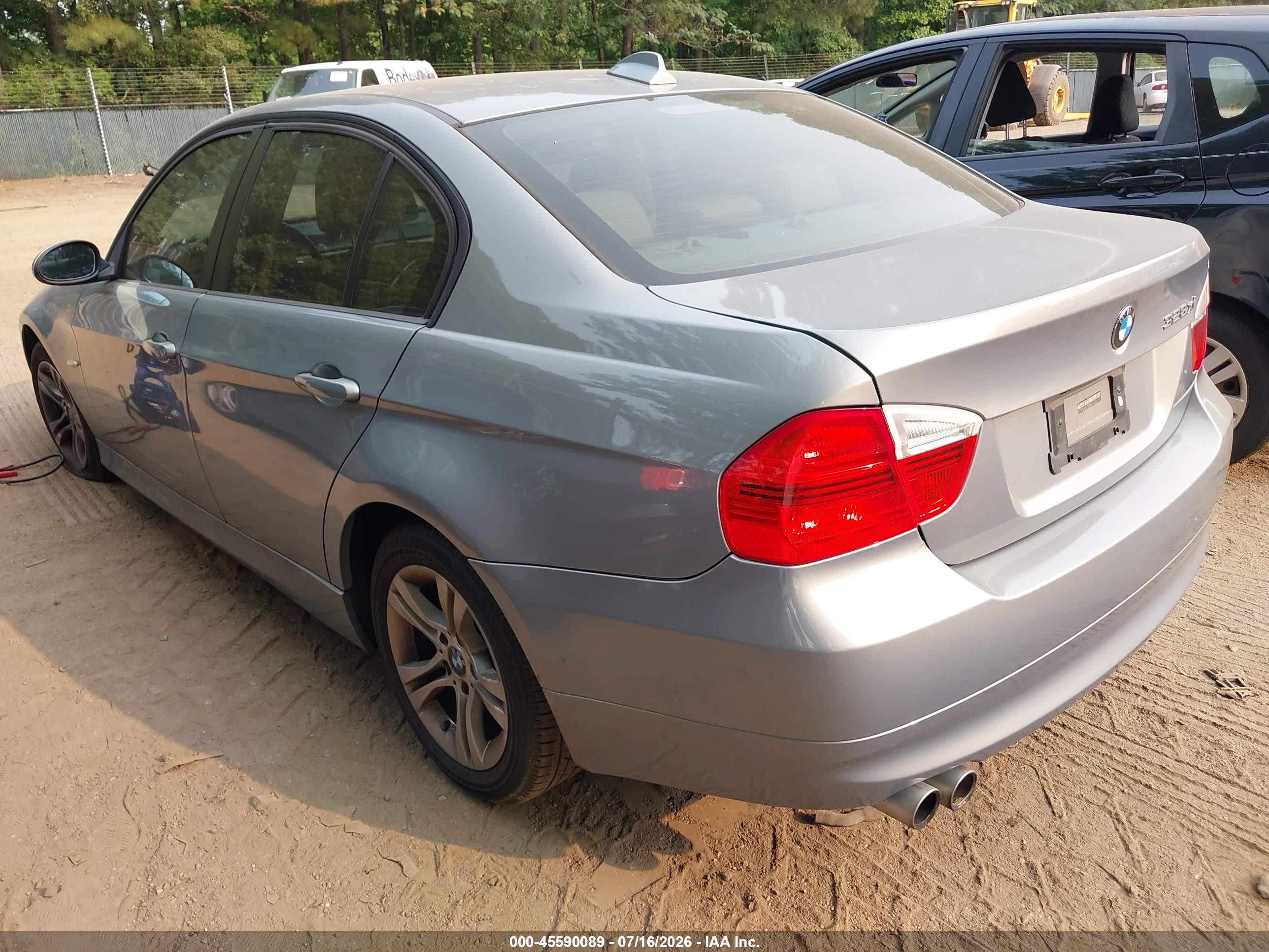 2008 Bmw 328xi   Silver vin: WBAVC93528K037752