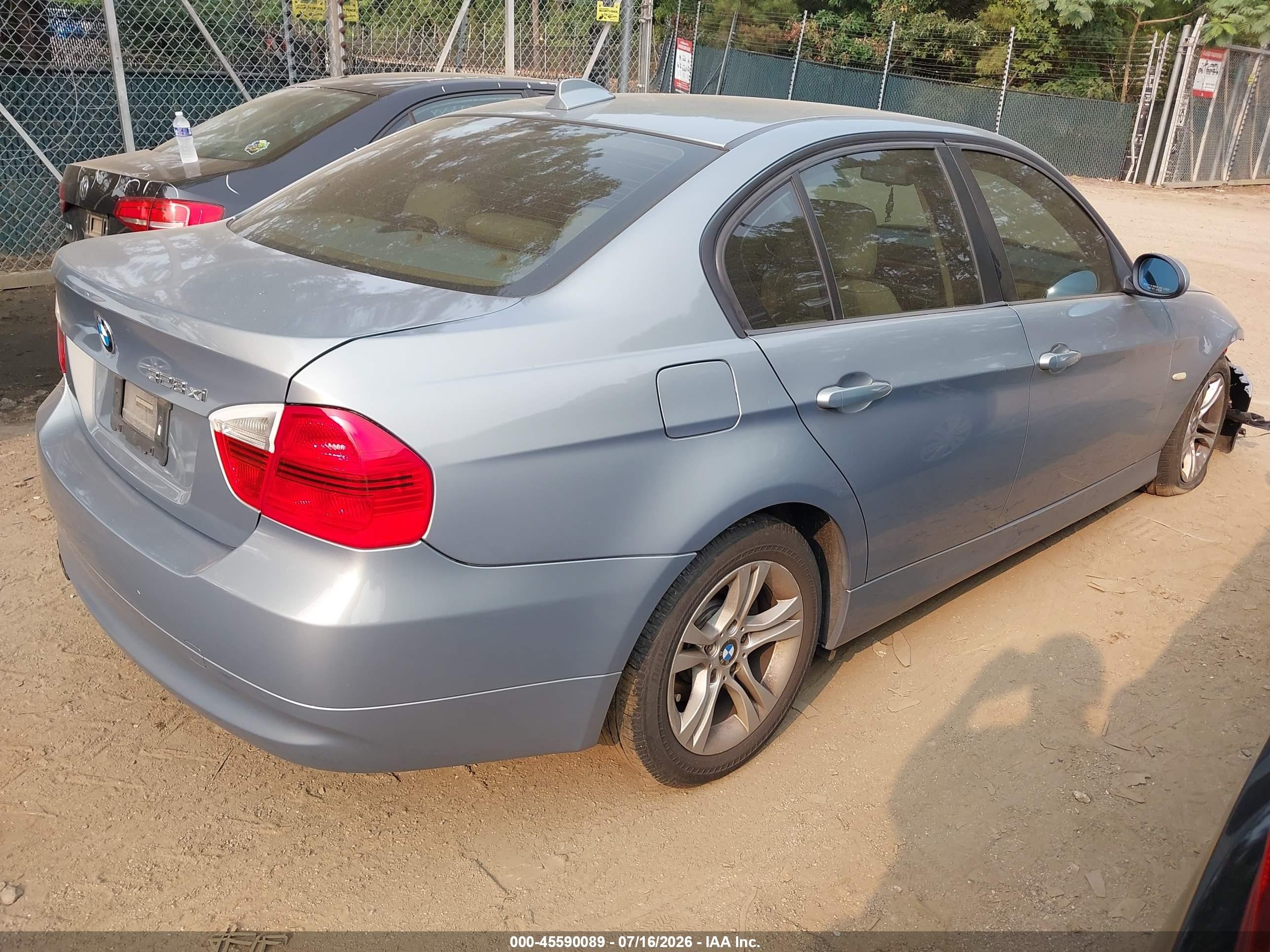 2008 Bmw 328xi   Silver vin: WBAVC93528K037752
