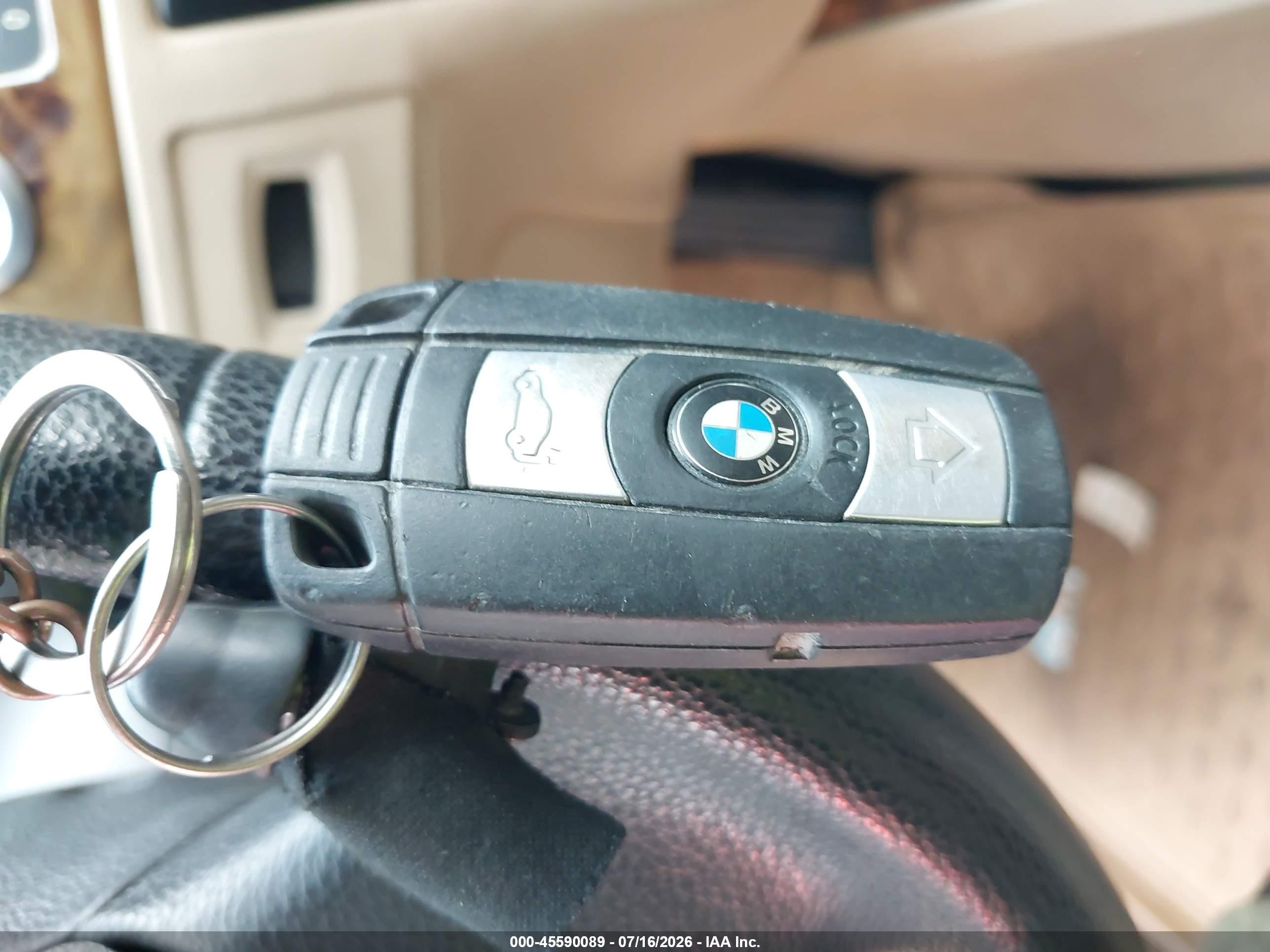 2008 Bmw 328xi   Silver vin: WBAVC93528K037752