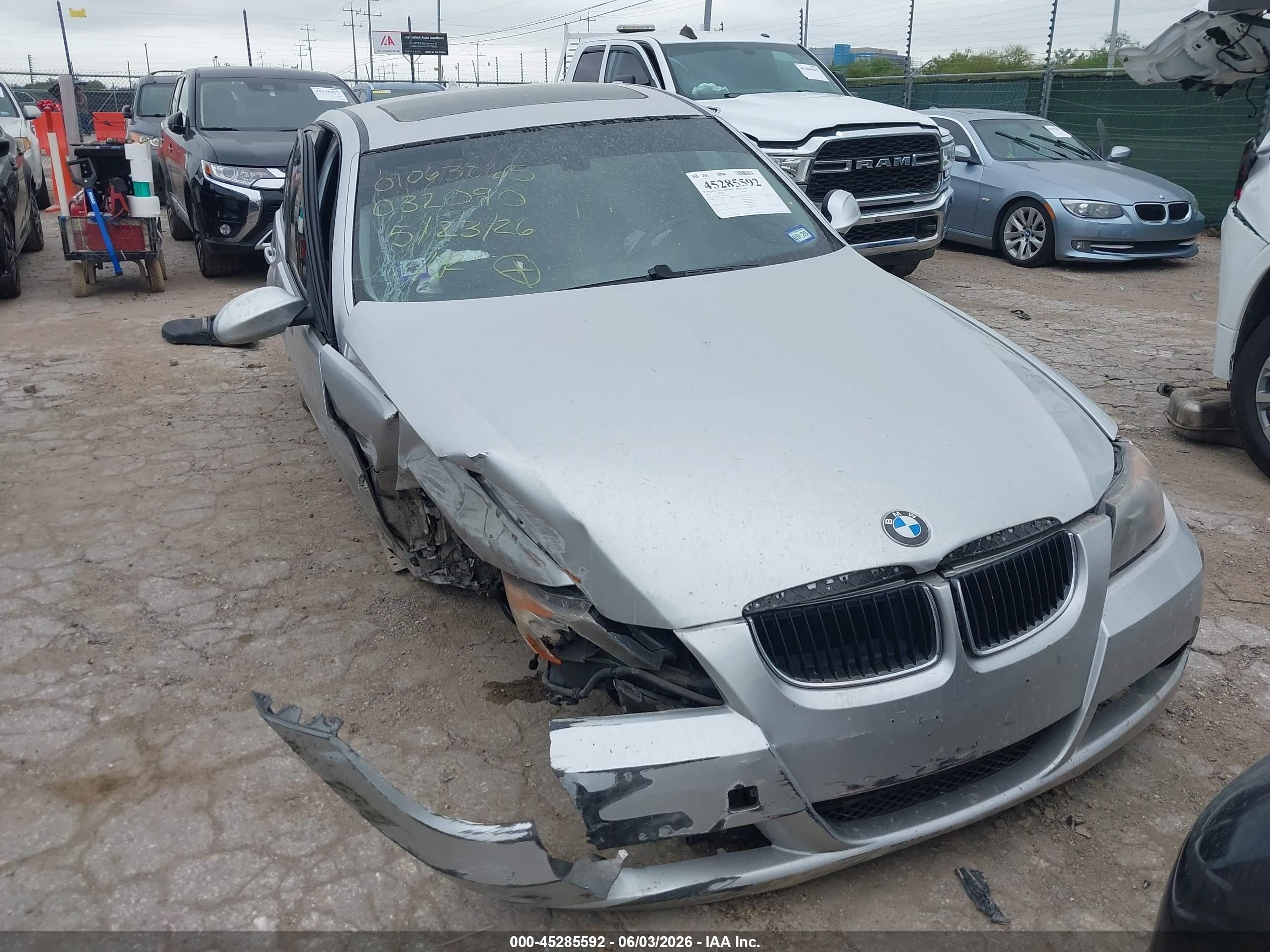 2007 Bmw 328xi   Silver vin: WBAVC93537K032090