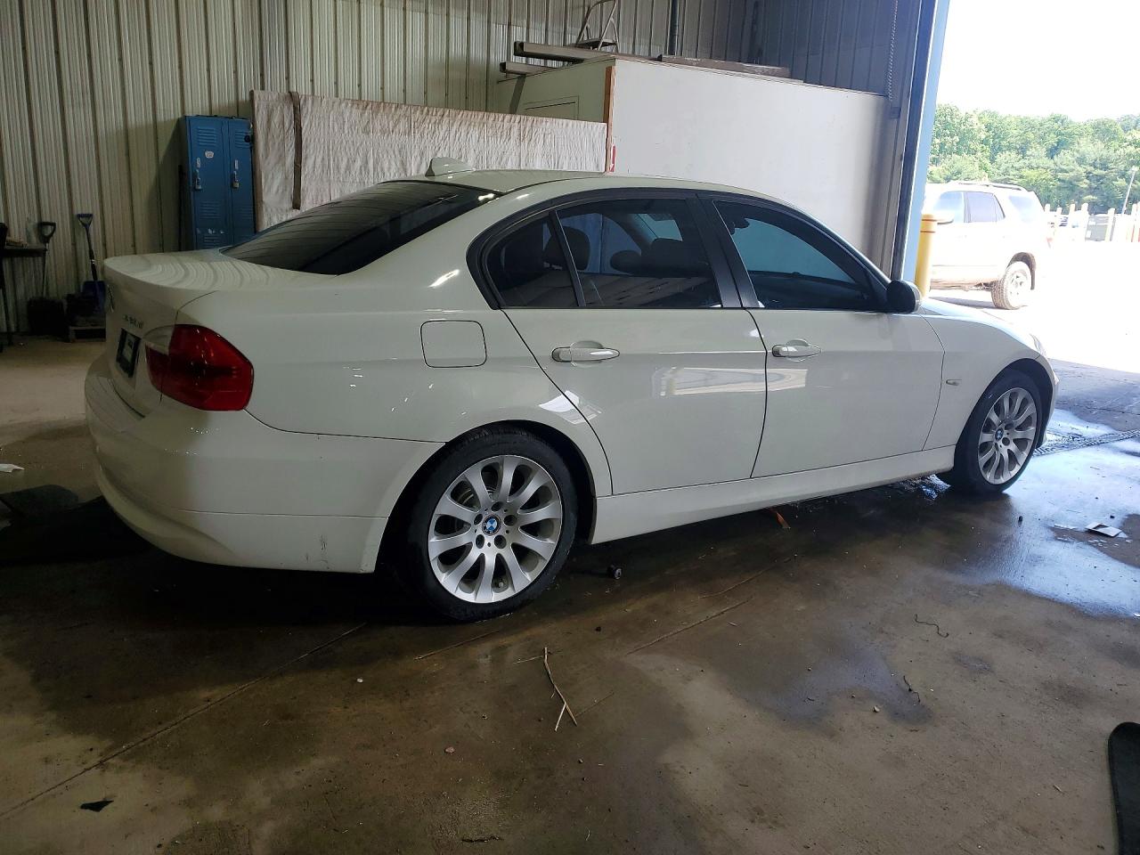 2008 Bmw 328 Xi White vin: WBAVC93548K056500