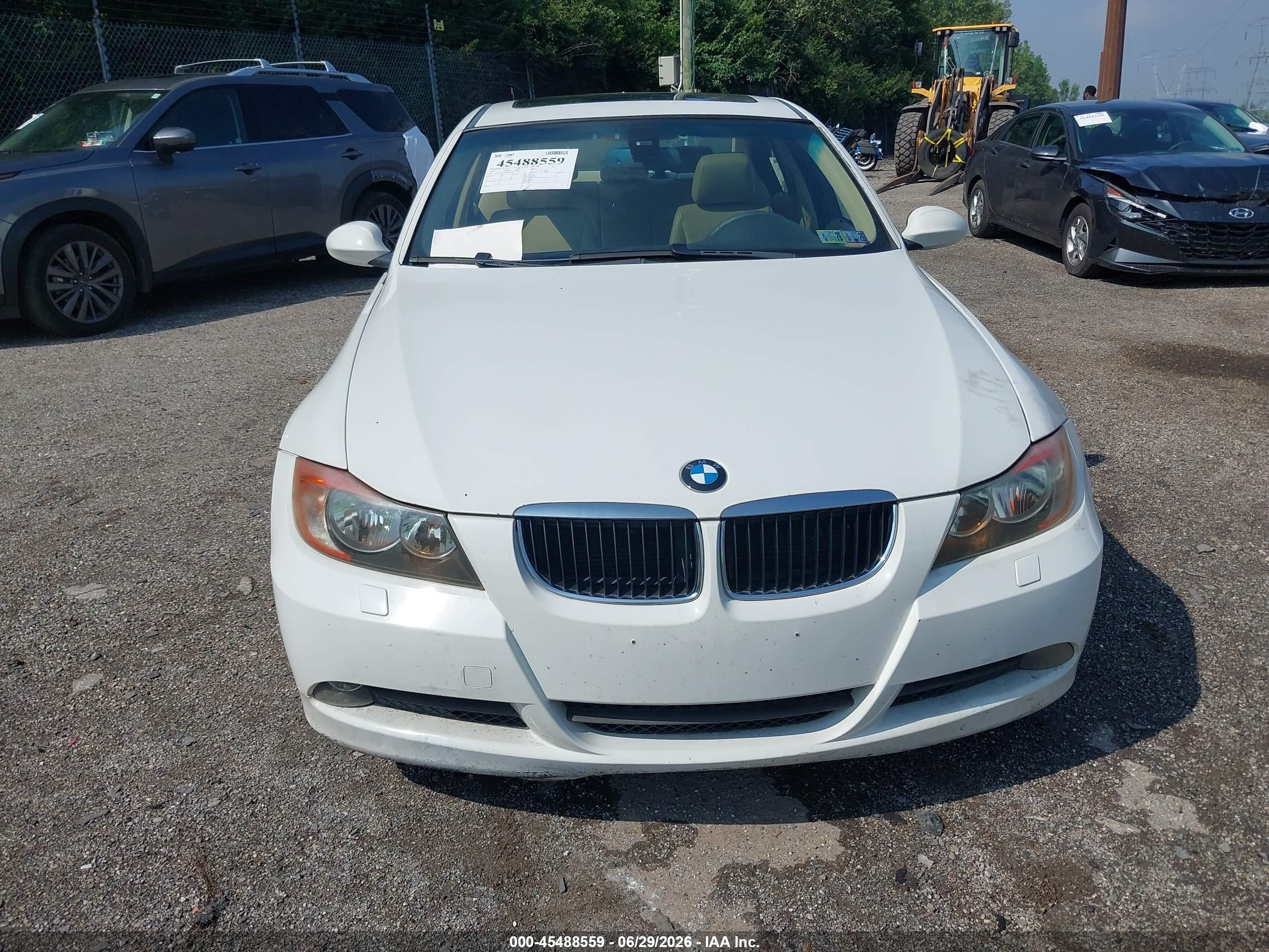 2007 Bmw 328xi White vin: WBAVC93557KX61787