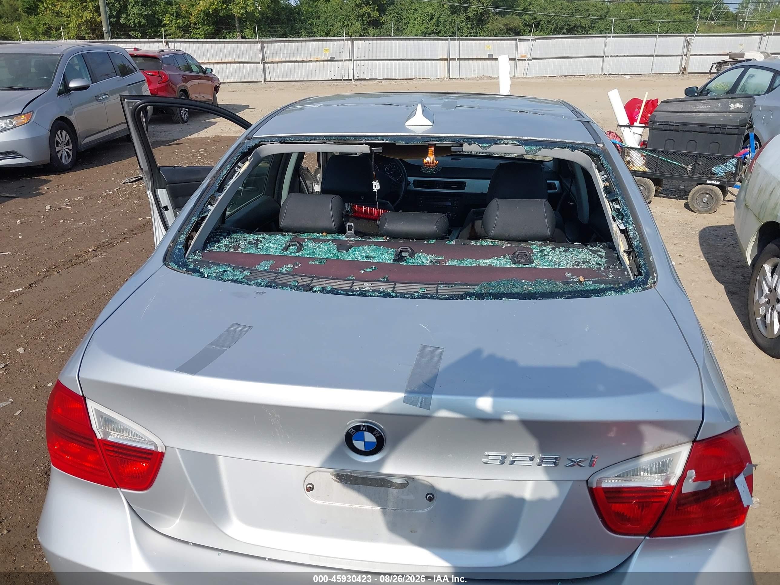 2008 Bmw 328xi   Silver vin: WBAVC93558K042055