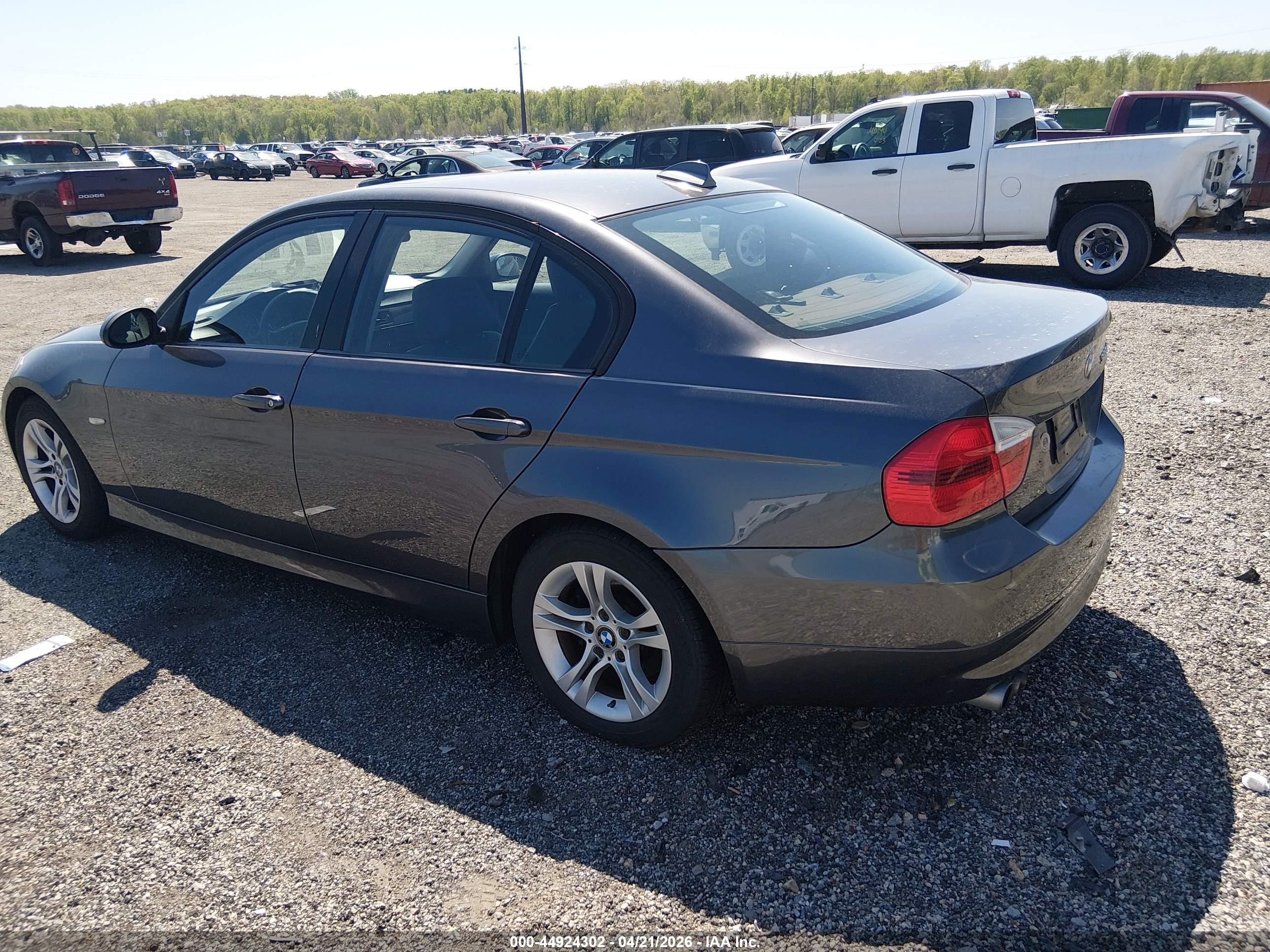 2008 Bmw 328xi   Серый vin: WBAVC93558K043805