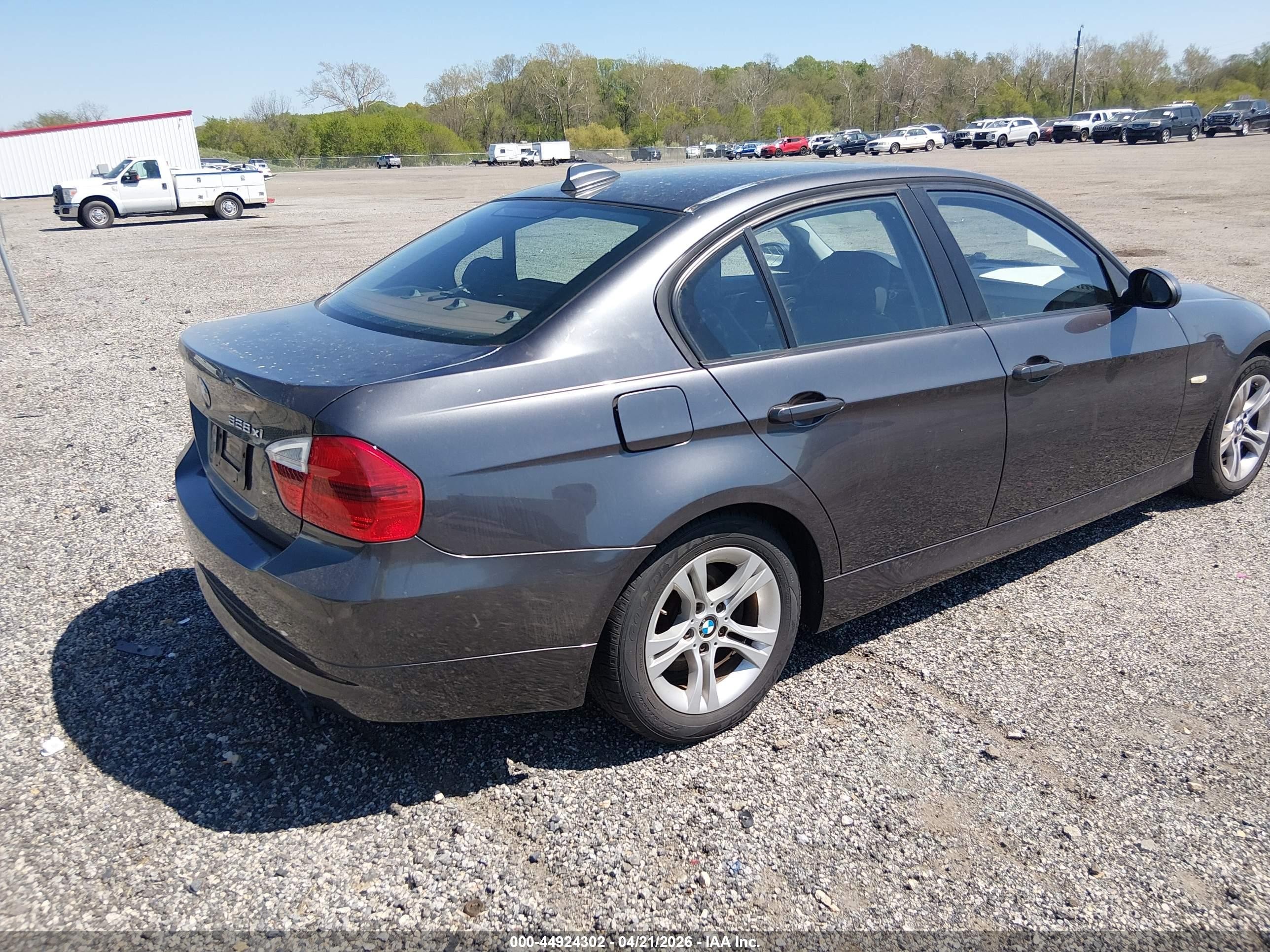 2008 Bmw 328xi   Серый vin: WBAVC93558K043805